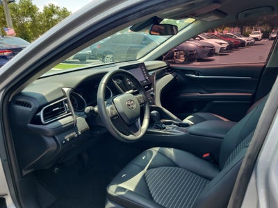 2024 Toyota Camry SE