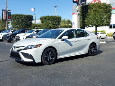 2023 Toyota Camry SE