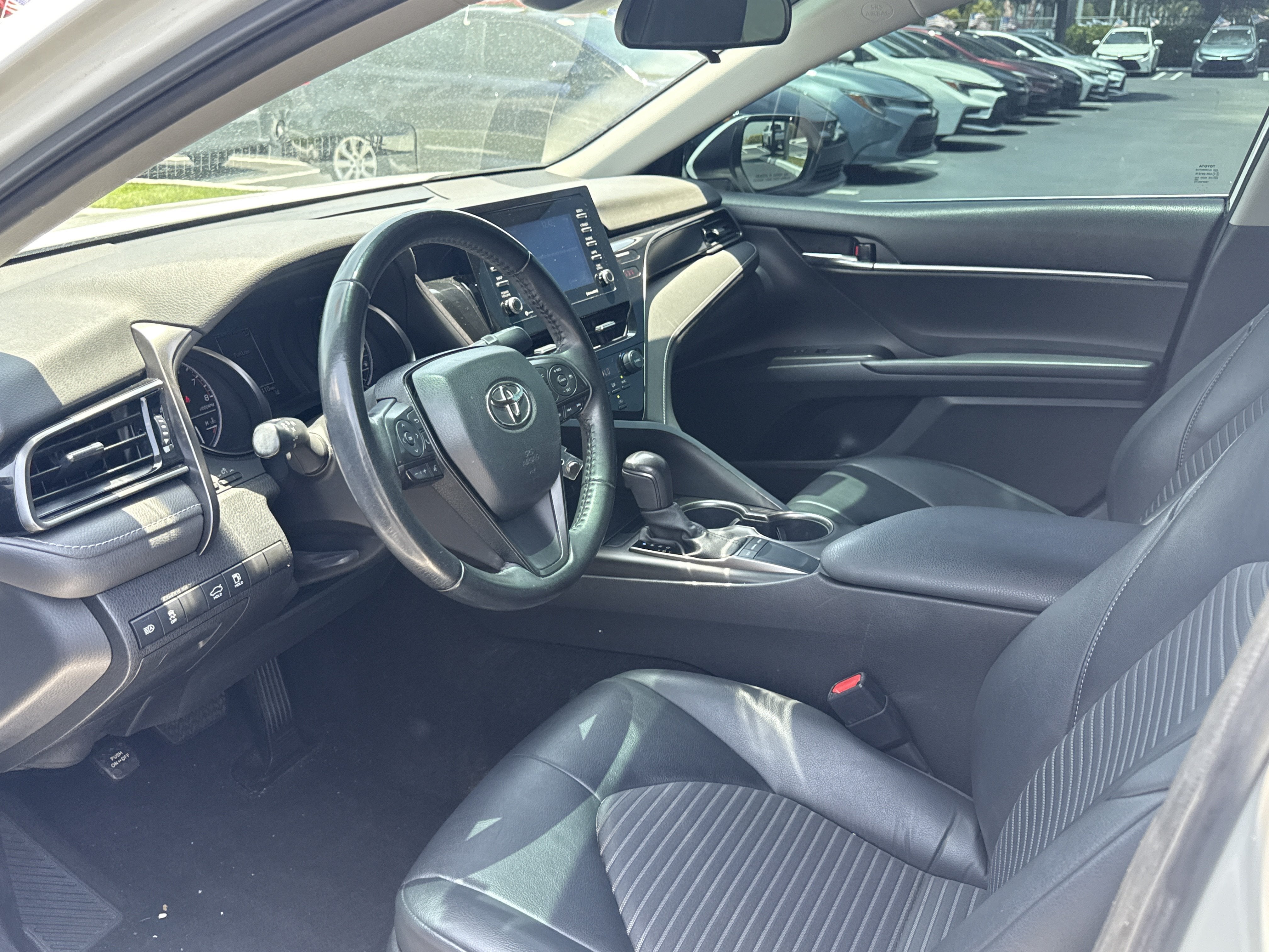 2022 Toyota Camry SE