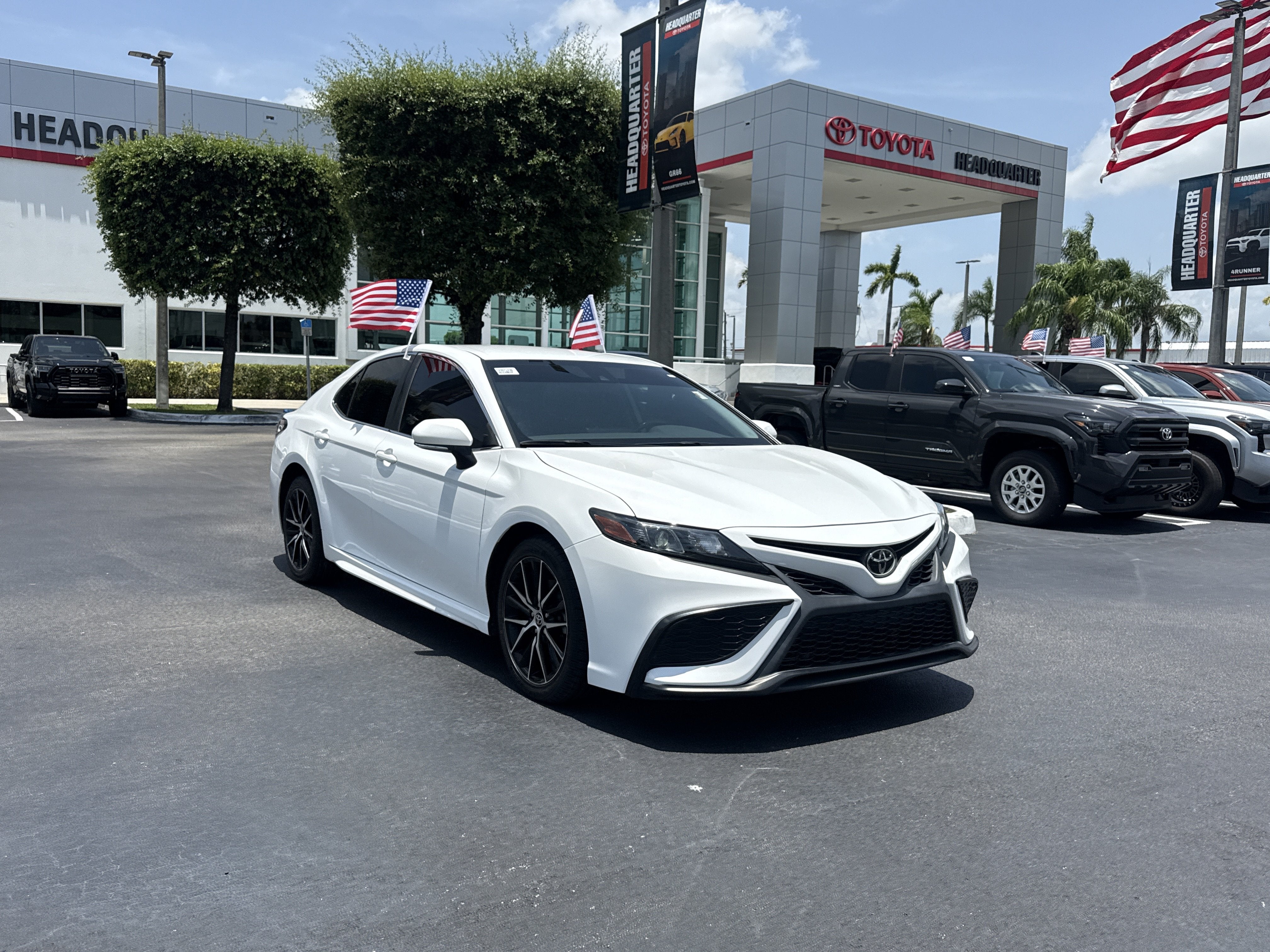 2022 Toyota Camry SE
