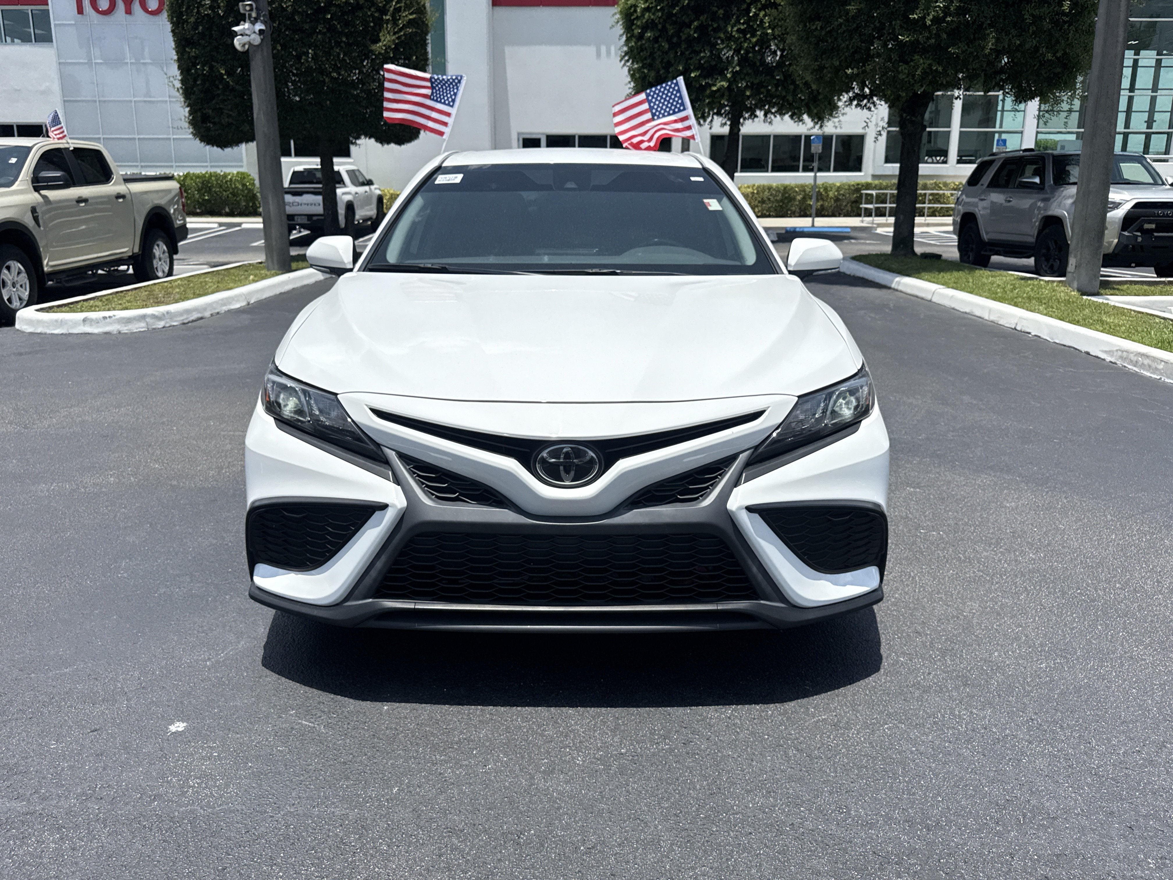 2022 Toyota Camry SE