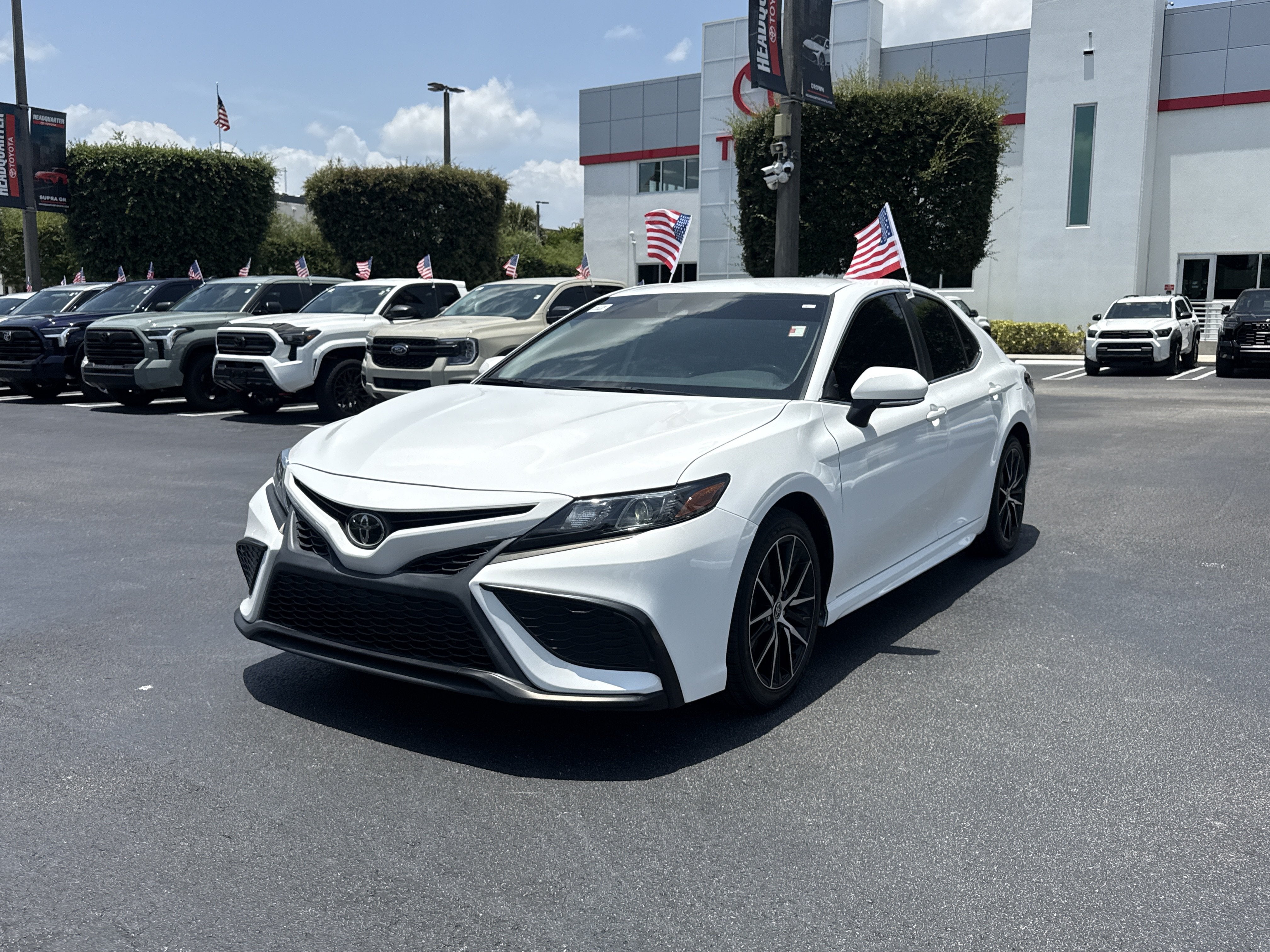 2022 Toyota Camry SE