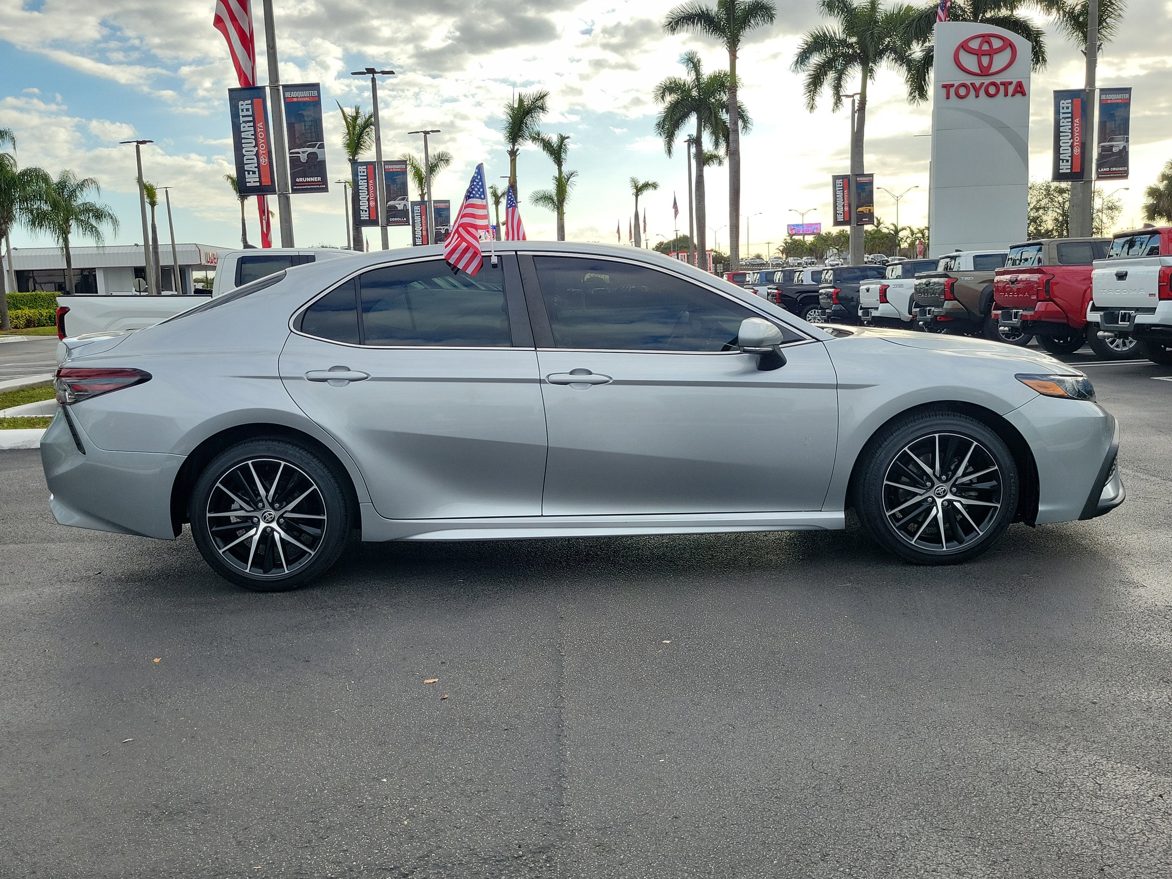 2022 Toyota Camry SE