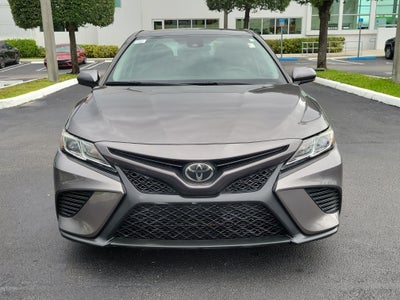 2020 Toyota Camry SE