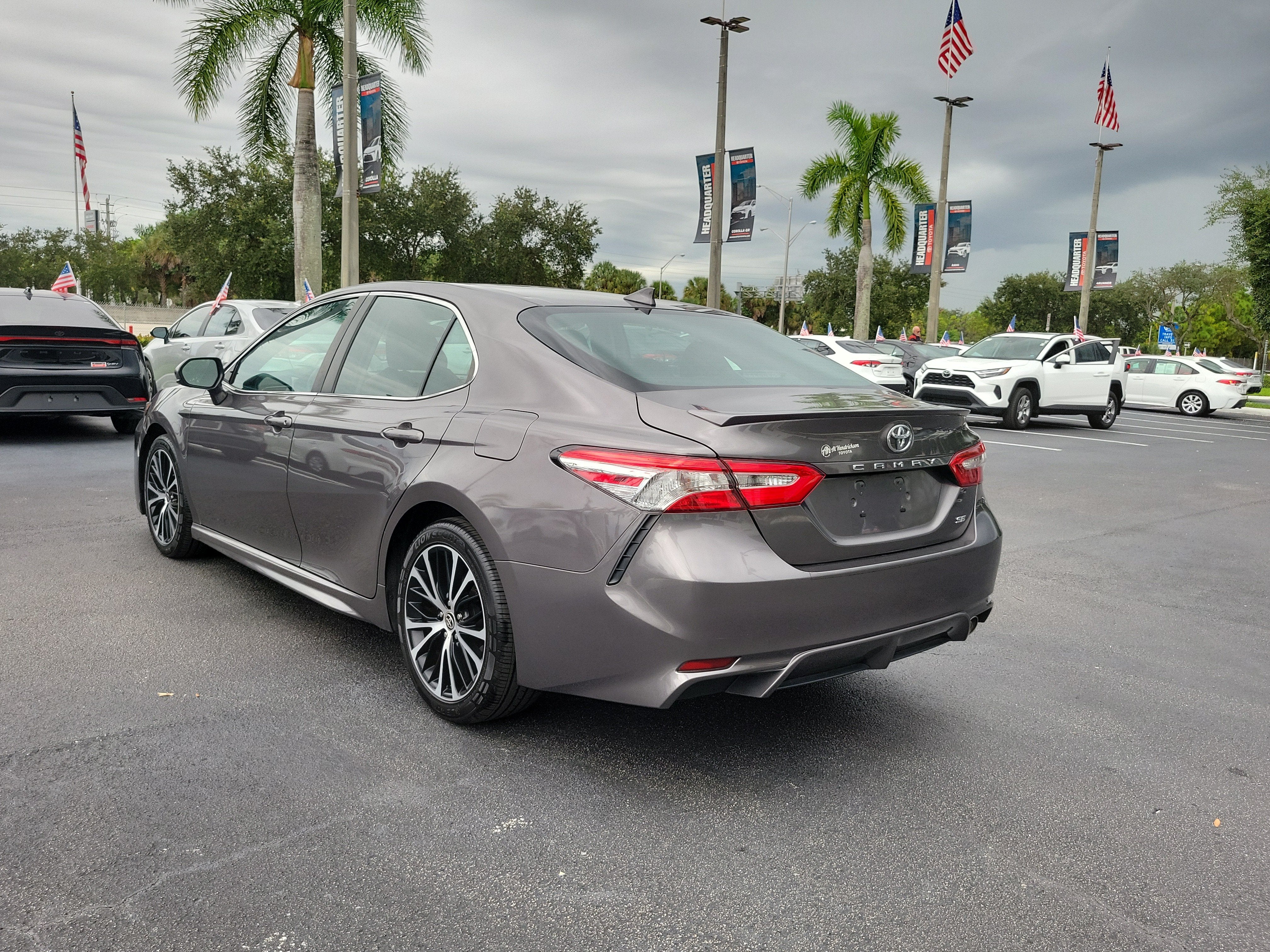 2020 Toyota Camry SE