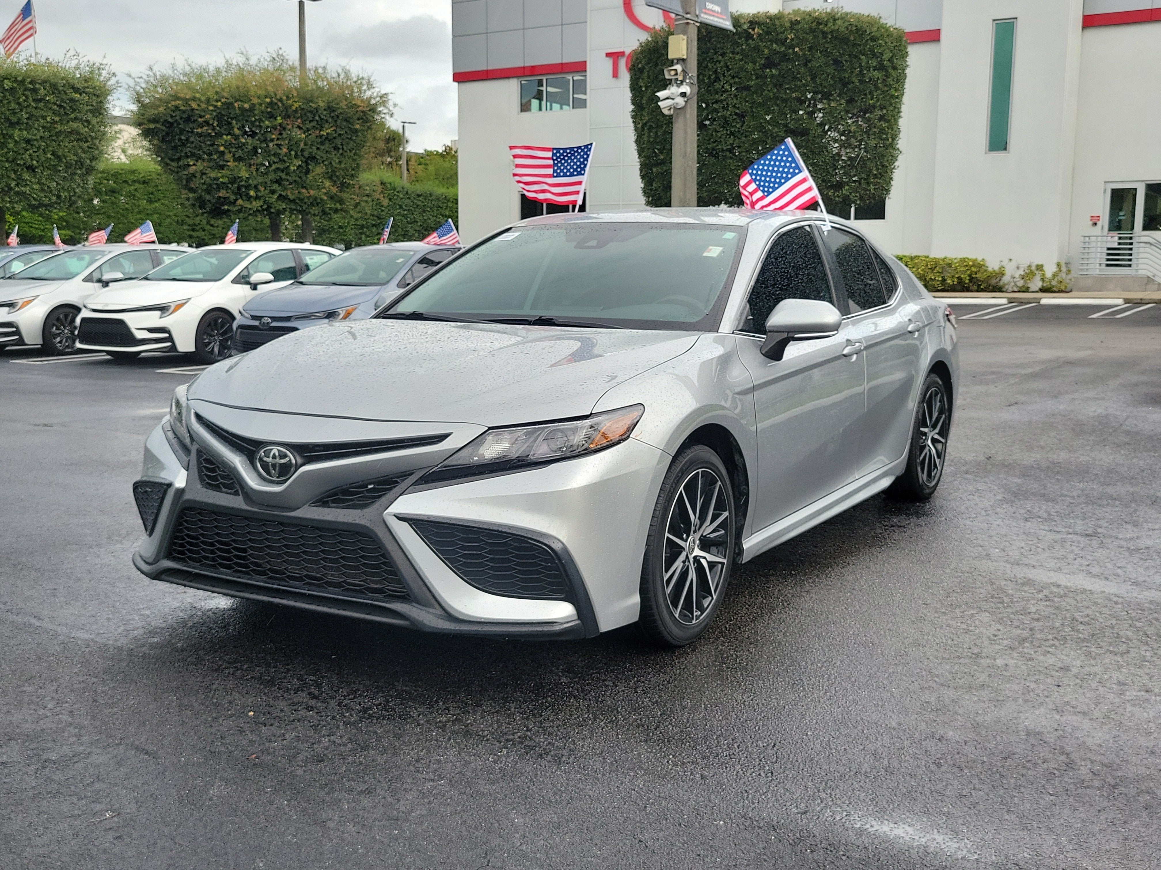 2022 Toyota Camry SE