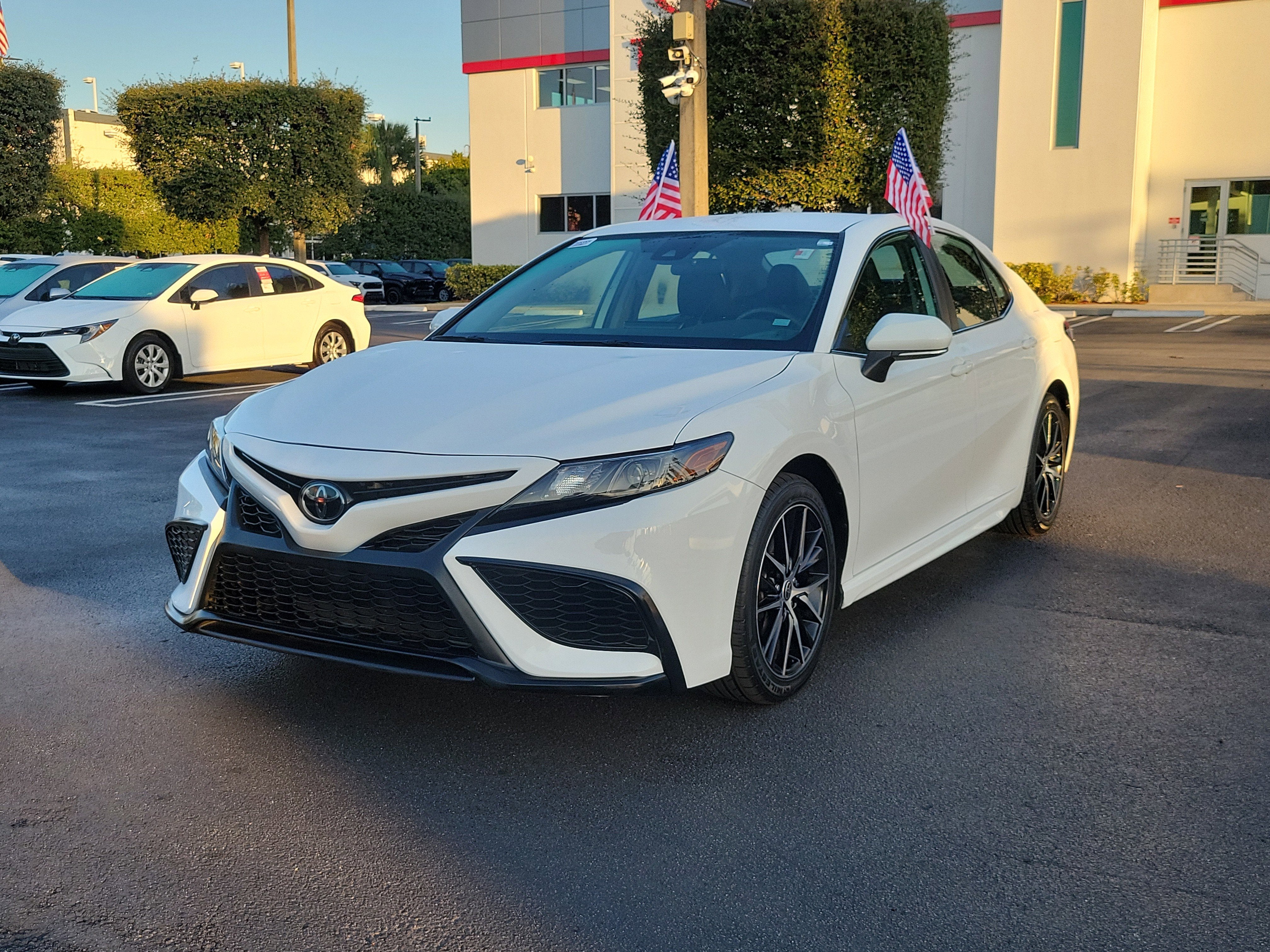 2023 Toyota Camry SE
