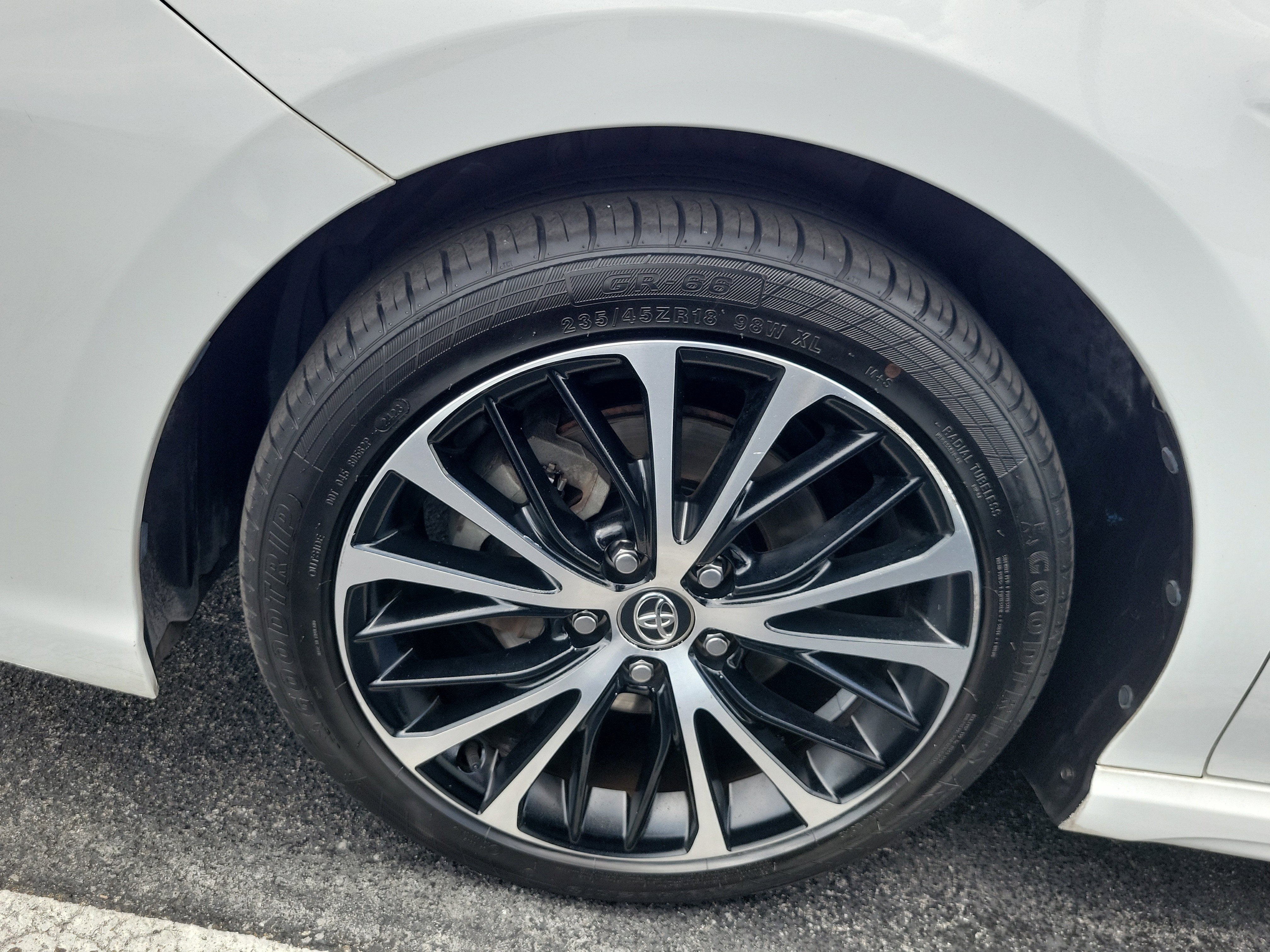 2020 Toyota Camry SE