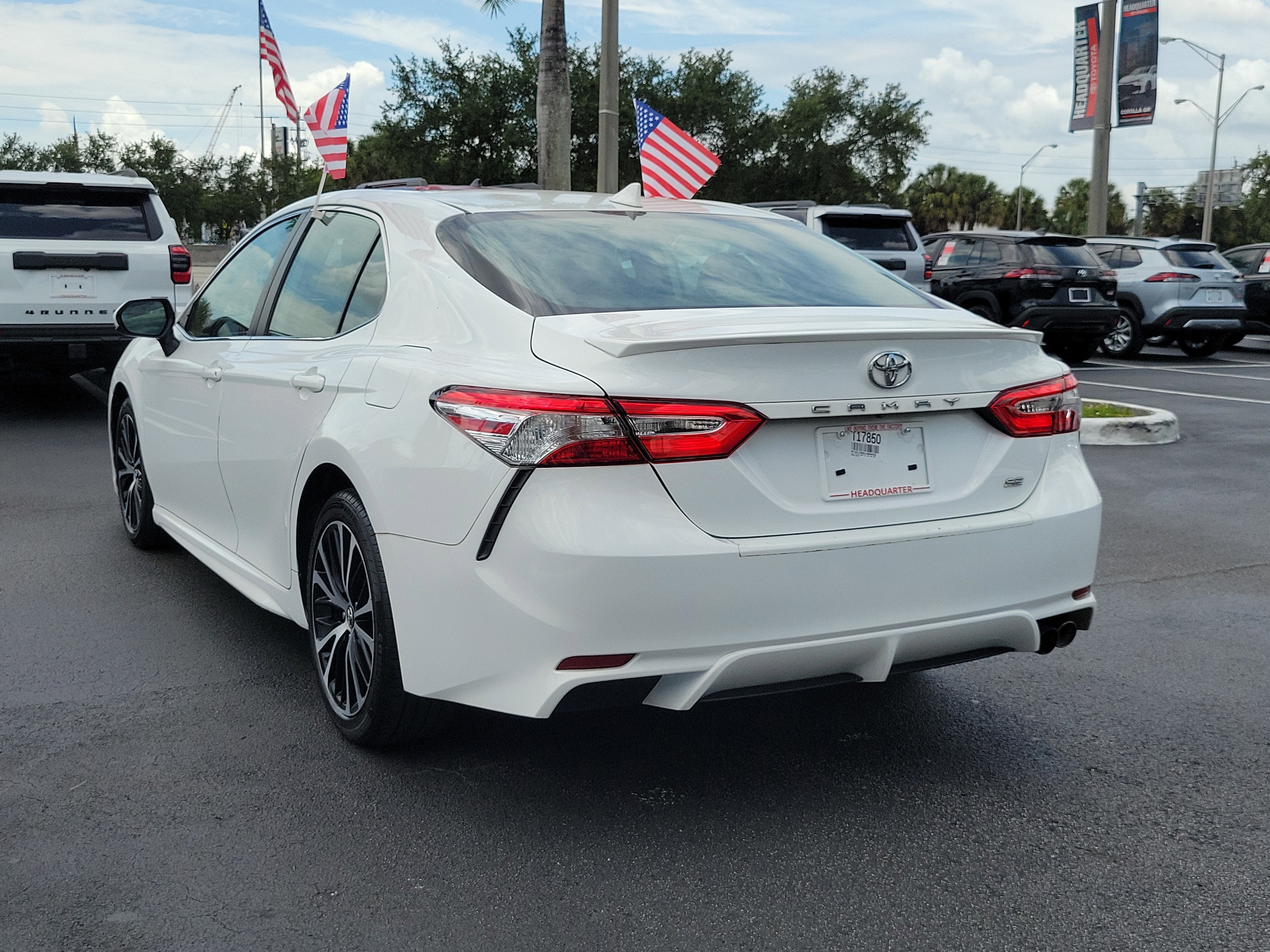 2020 Toyota Camry SE