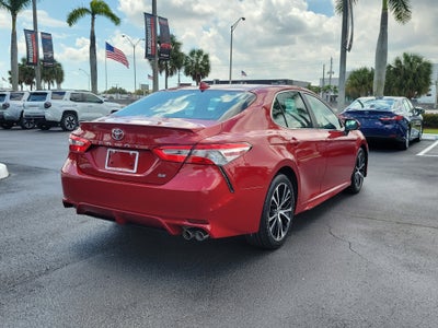 2020 Toyota Camry SE