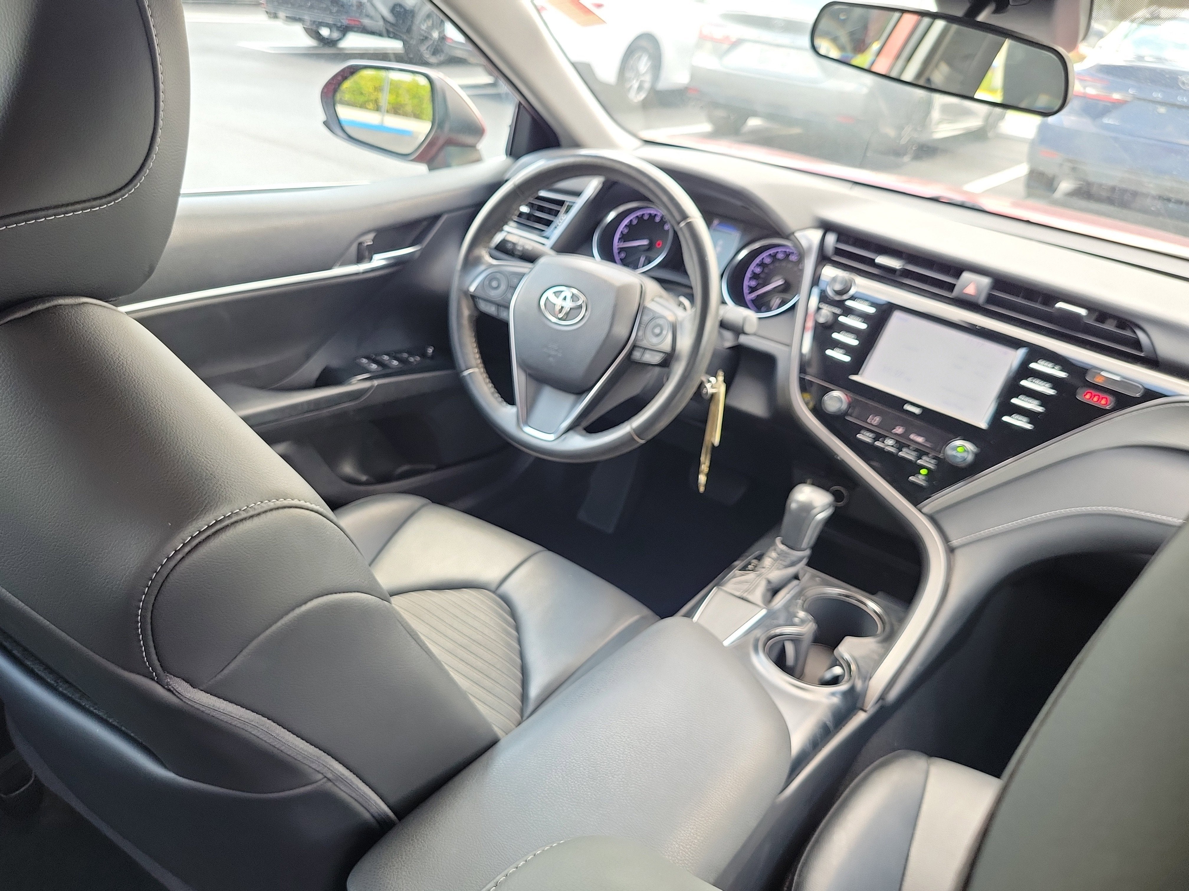 2020 Toyota Camry SE