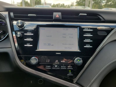 2020 Toyota Camry SE