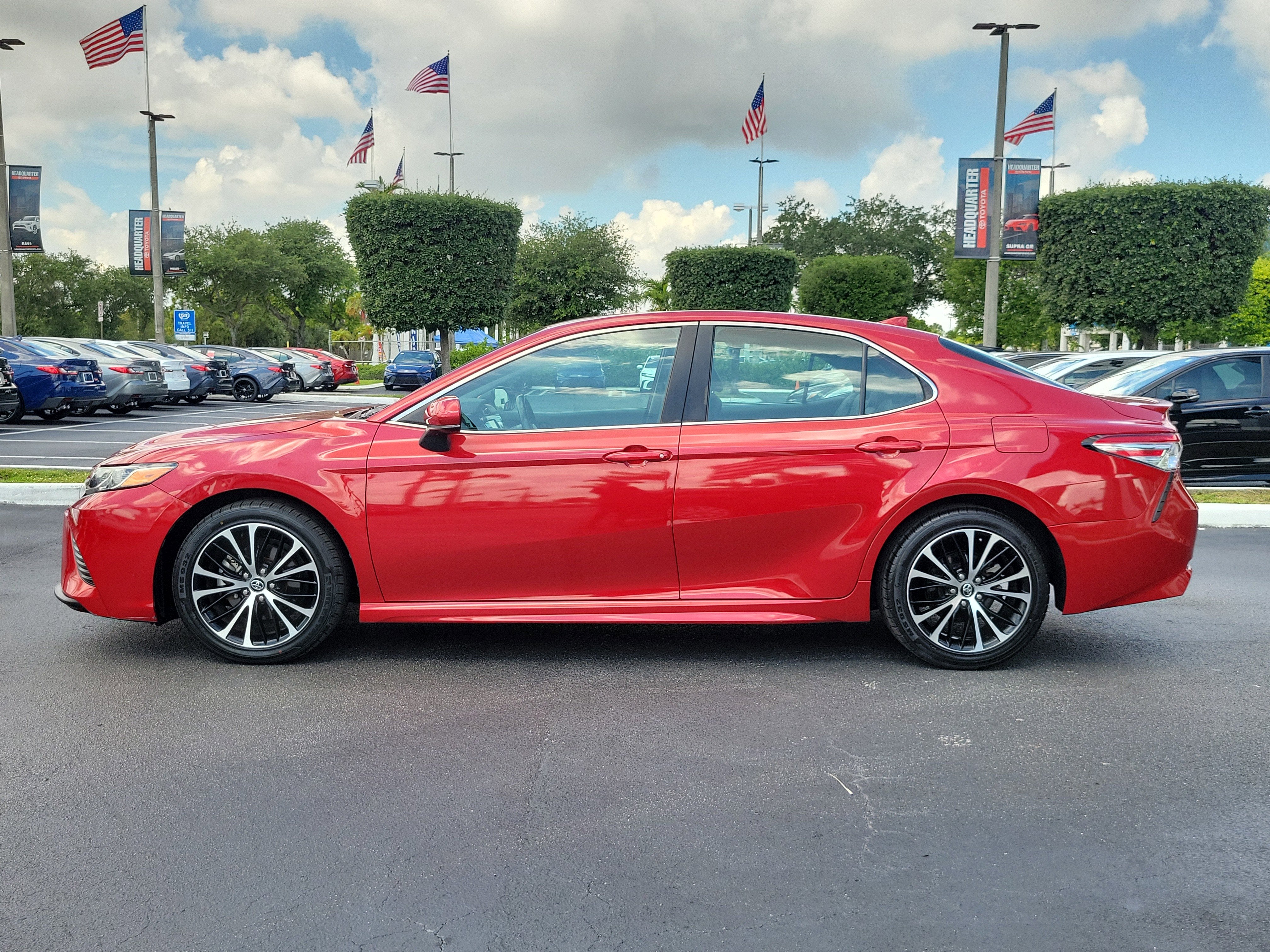 2020 Toyota Camry SE