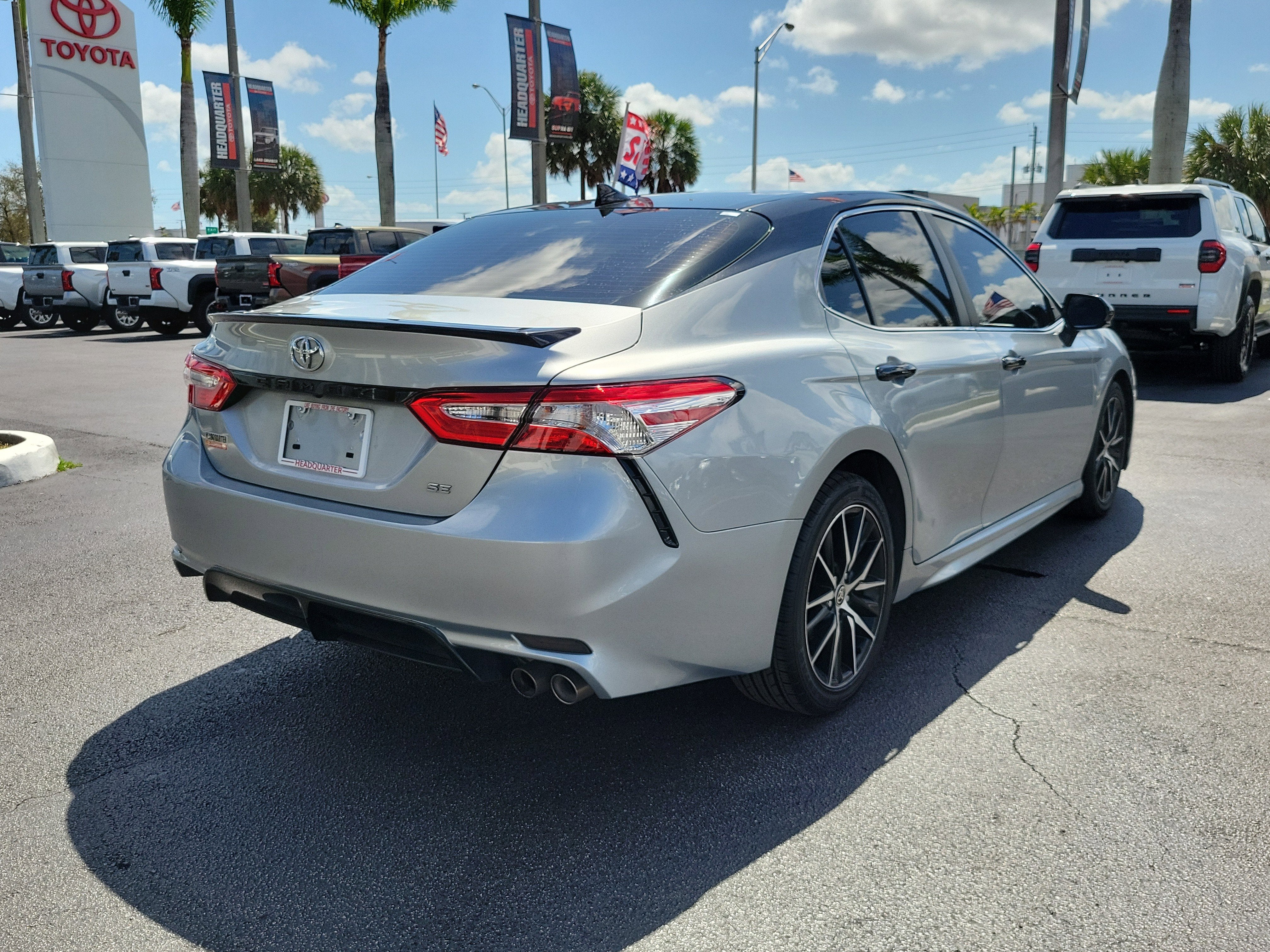 2020 Toyota Camry SE