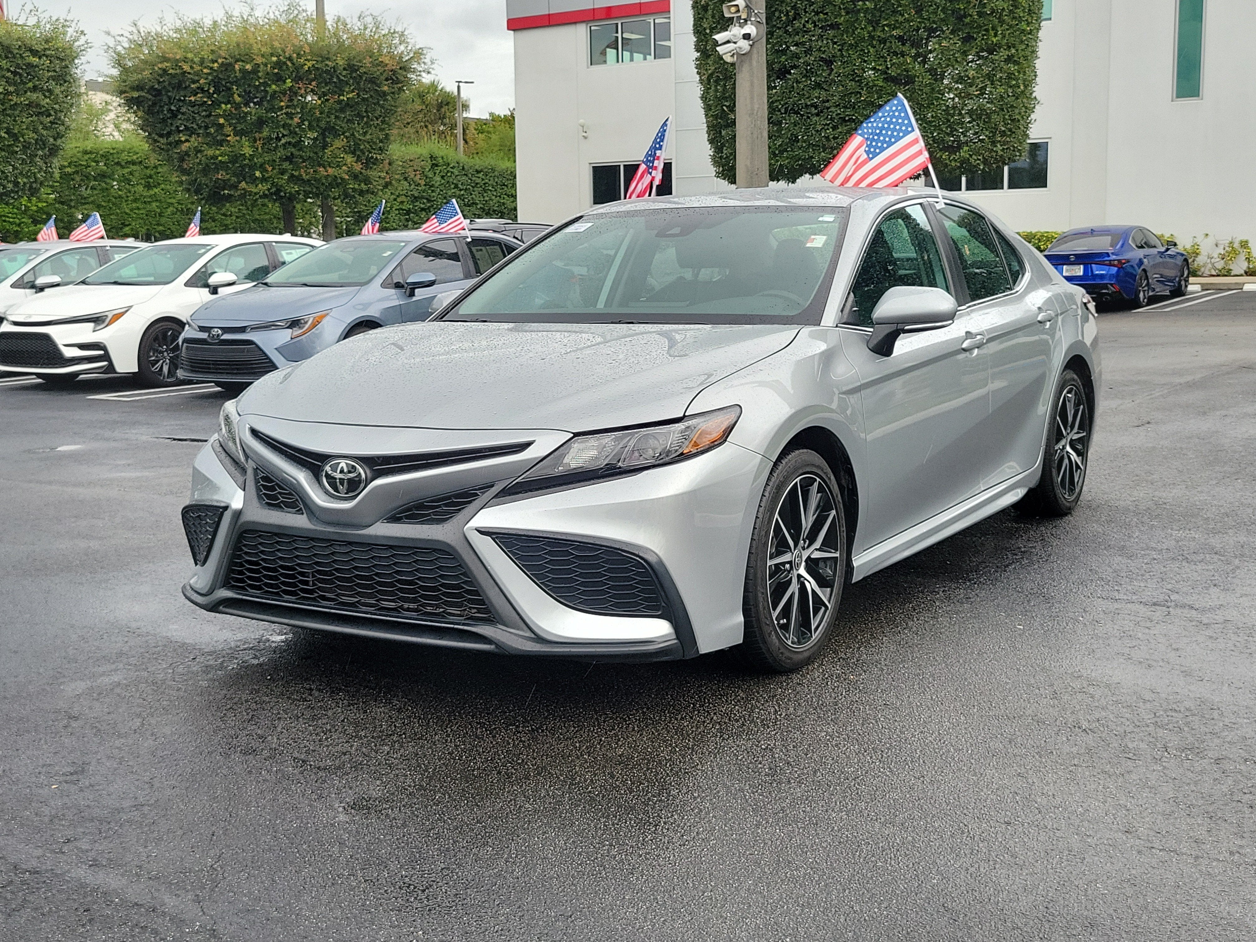 2024 Toyota Camry SE