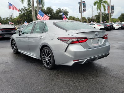 2024 Toyota Camry SE