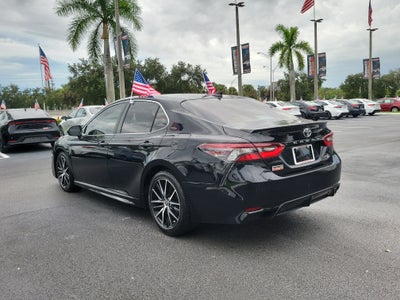 2021 Toyota Camry SE