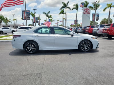 2023 Toyota Camry SE