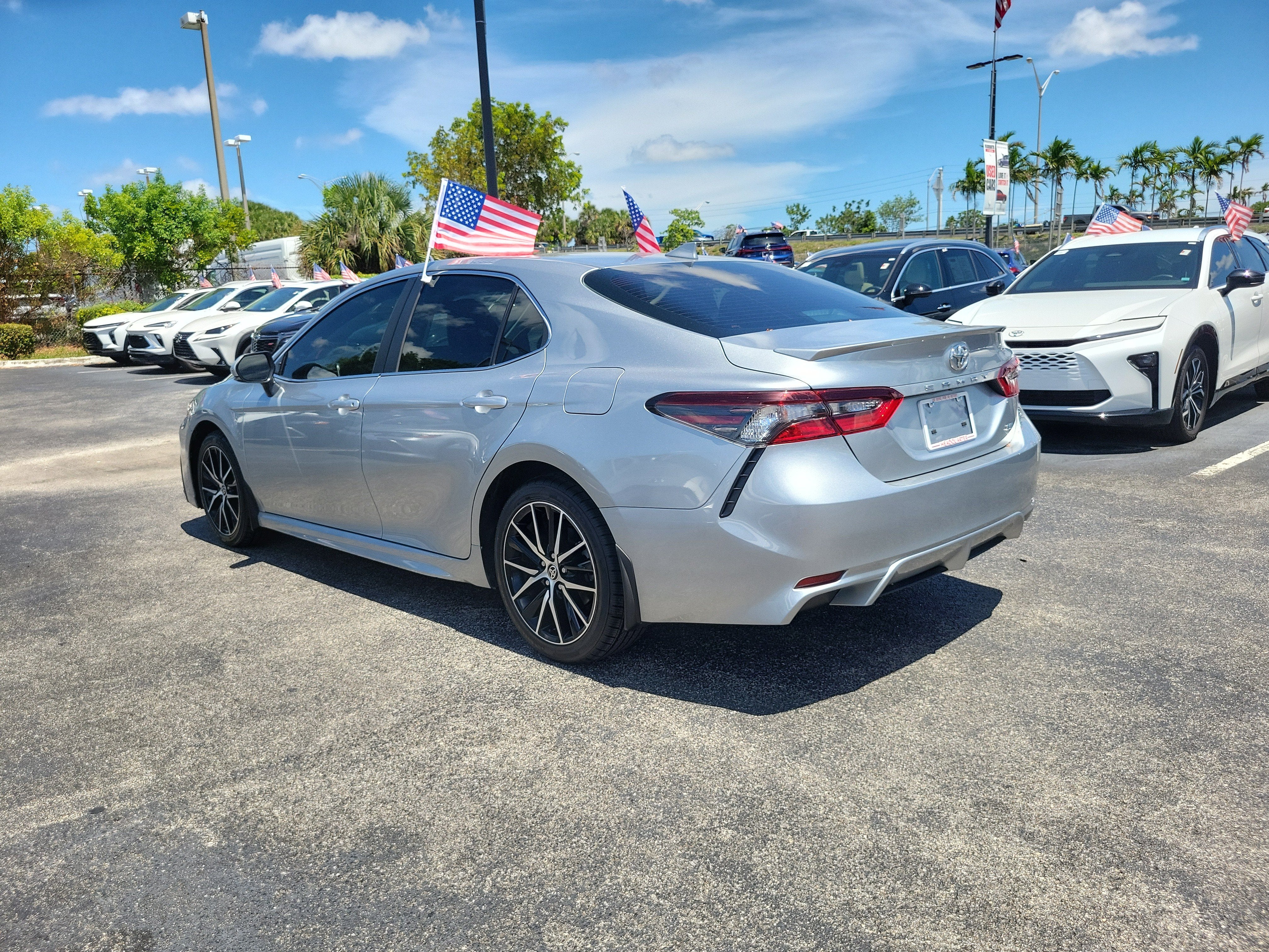 2023 Toyota Camry SE