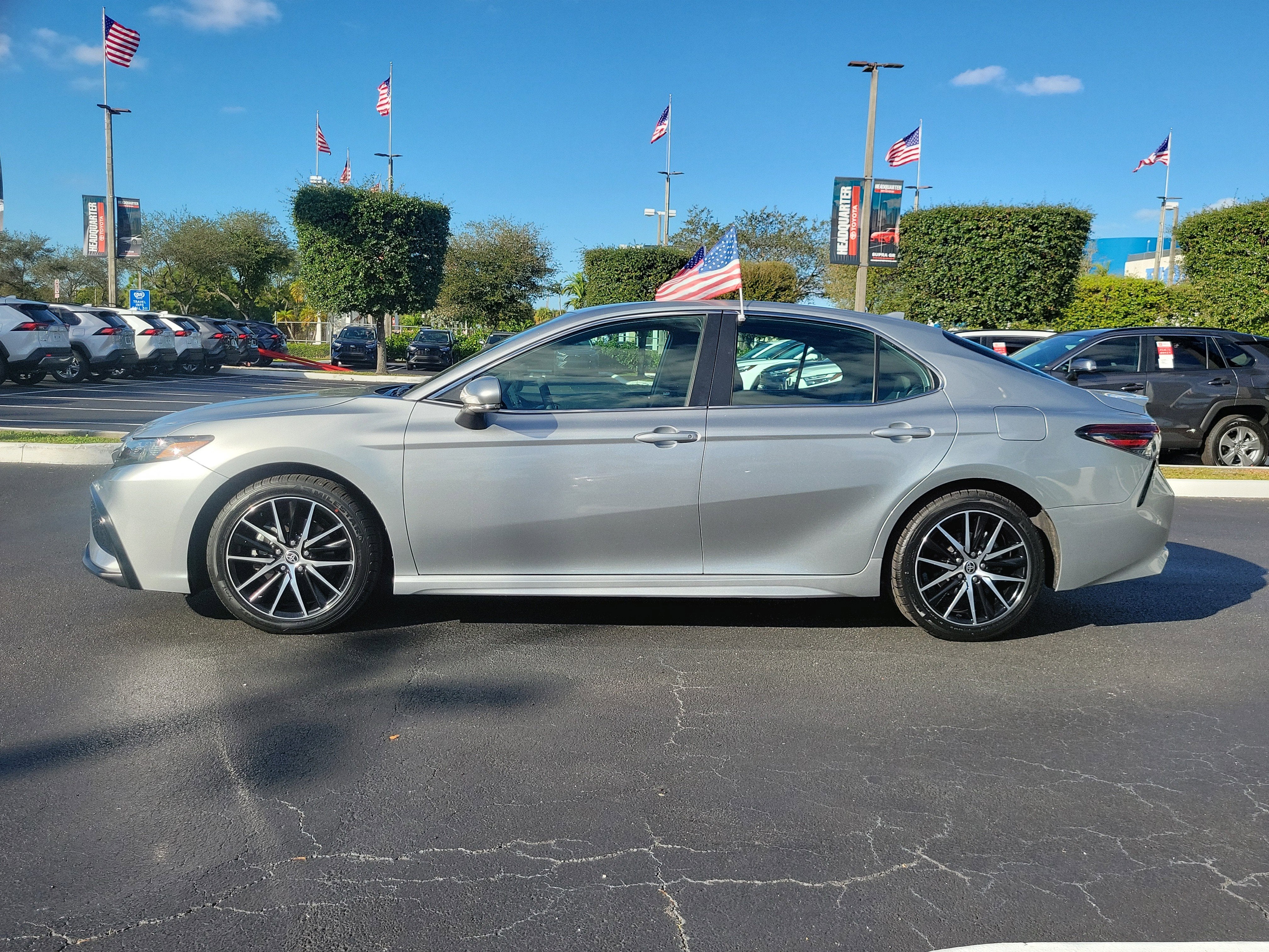 2023 Toyota Camry SE