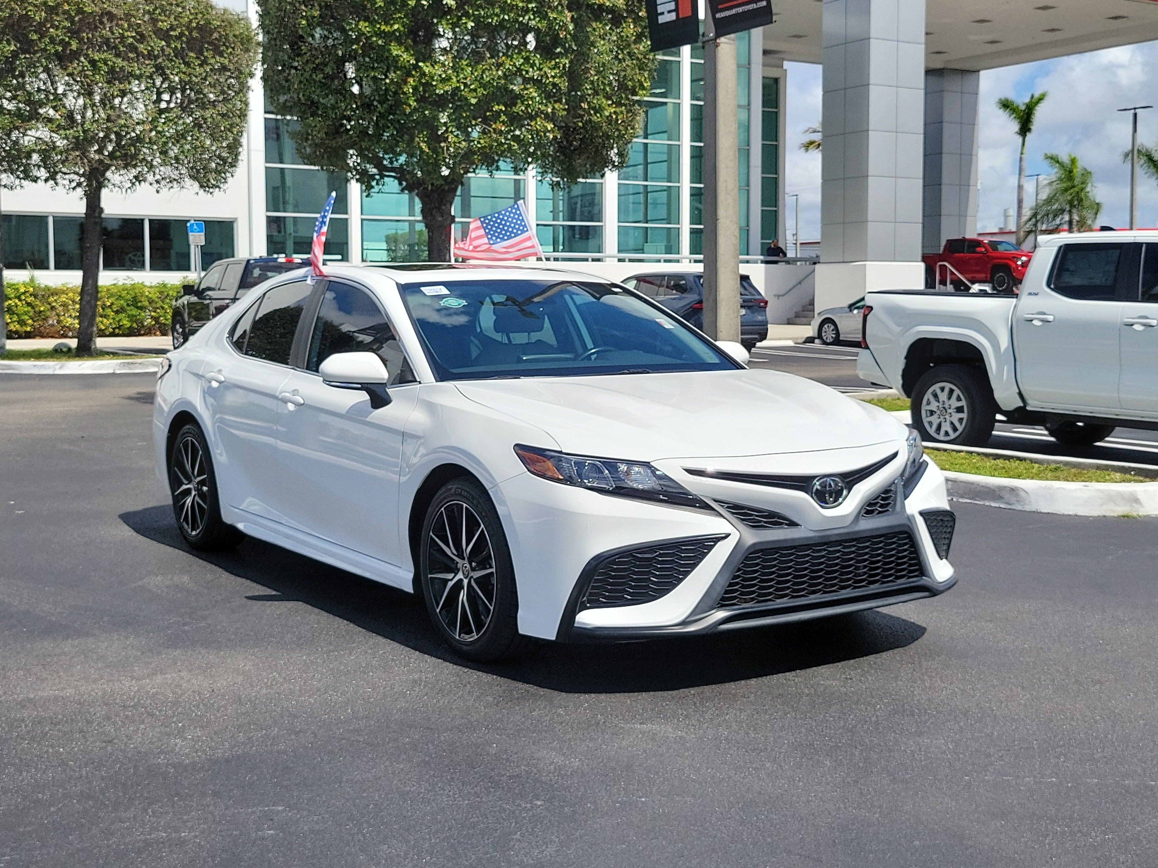 2022 Toyota Camry SE