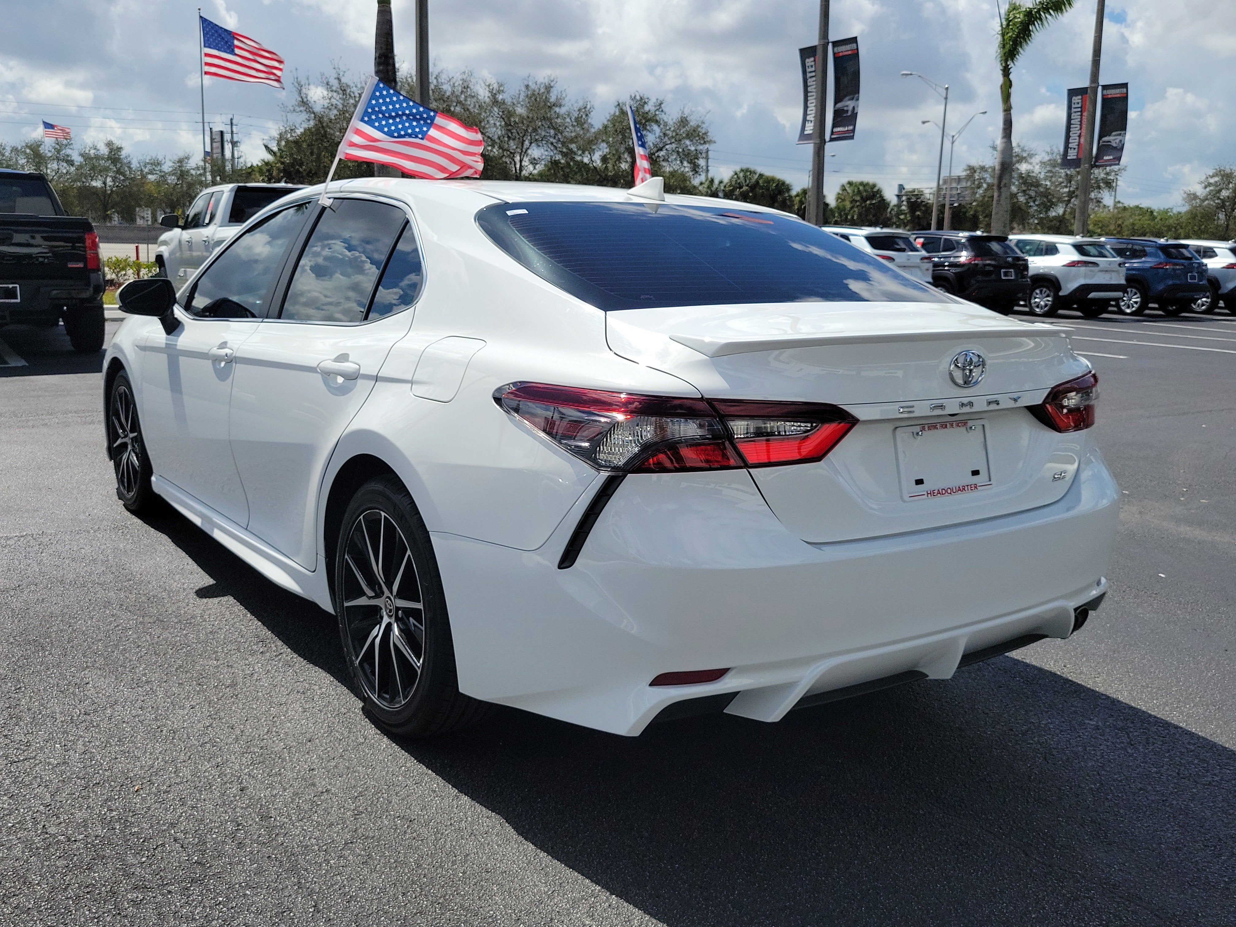 2022 Toyota Camry SE