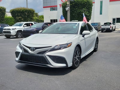 2024 Toyota Camry SE