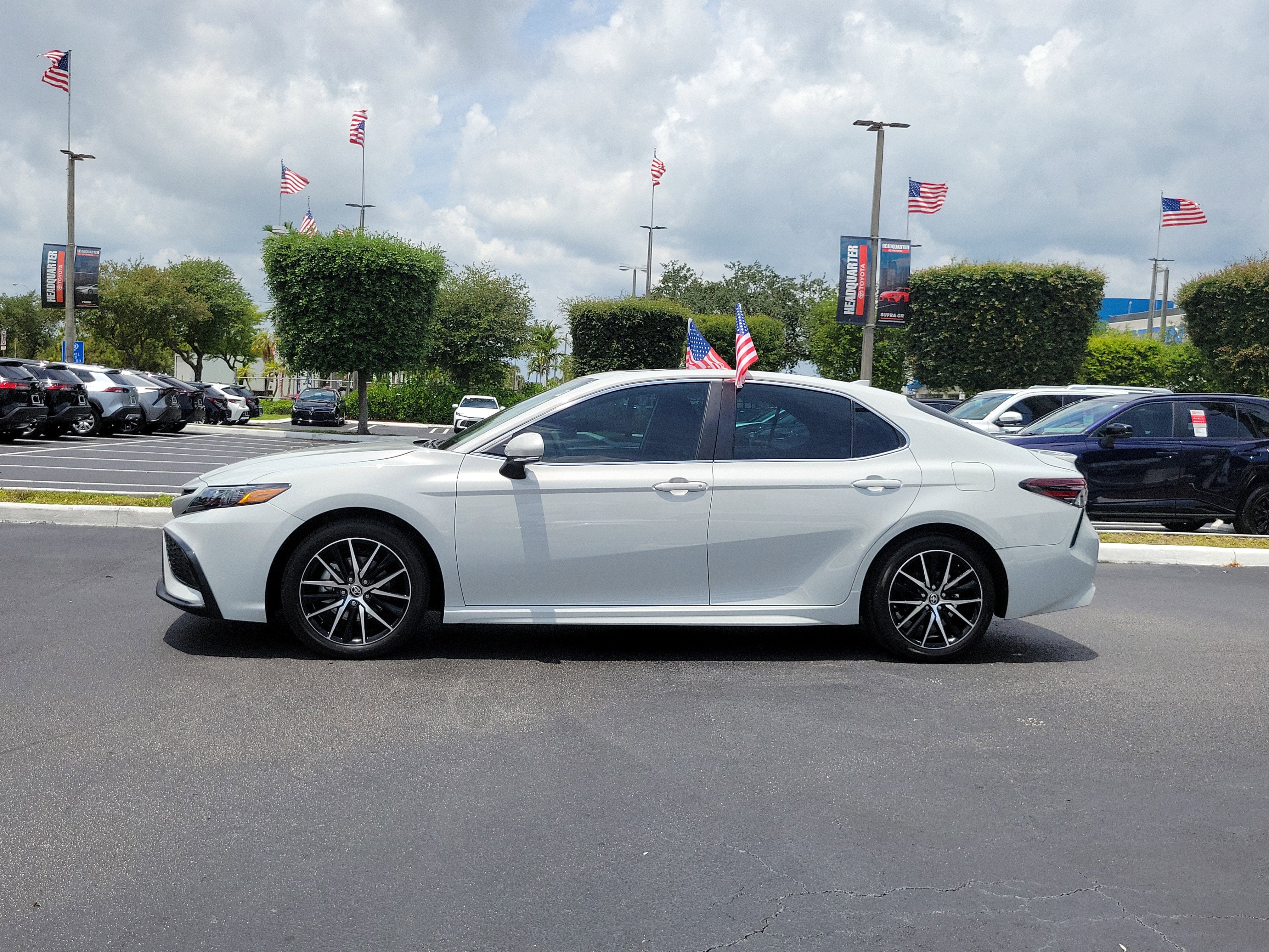 2024 Toyota Camry SE