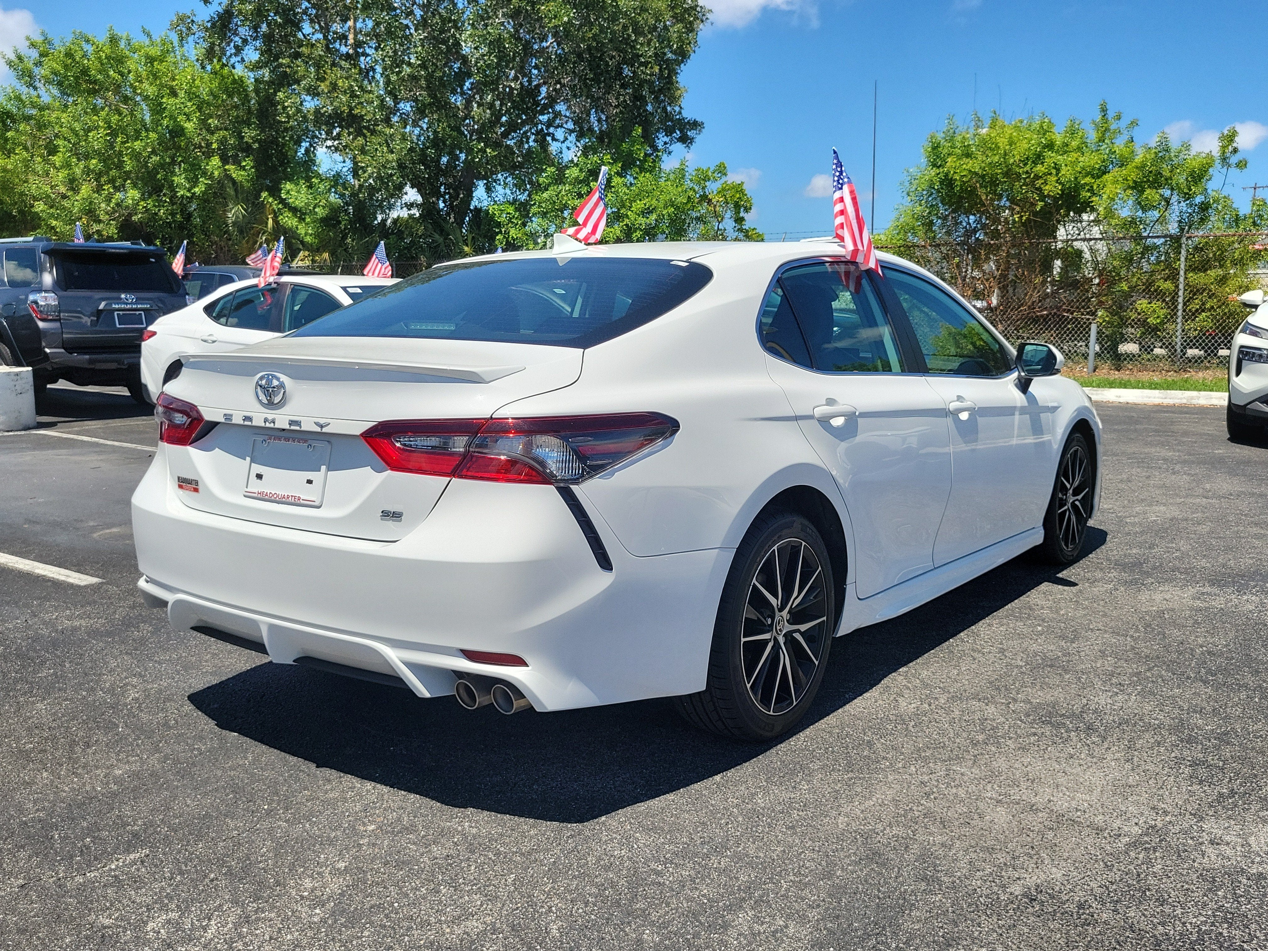 2022 Toyota Camry SE