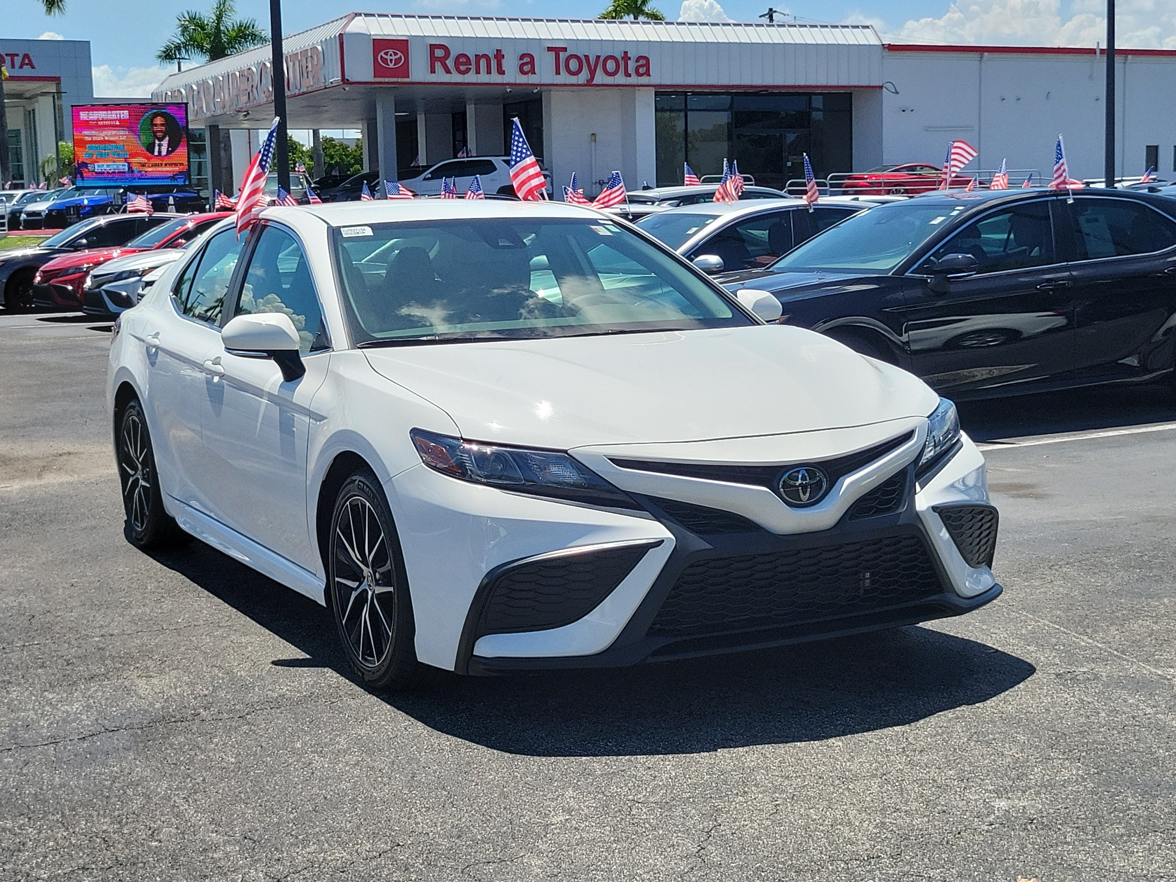 2022 Toyota Camry SE