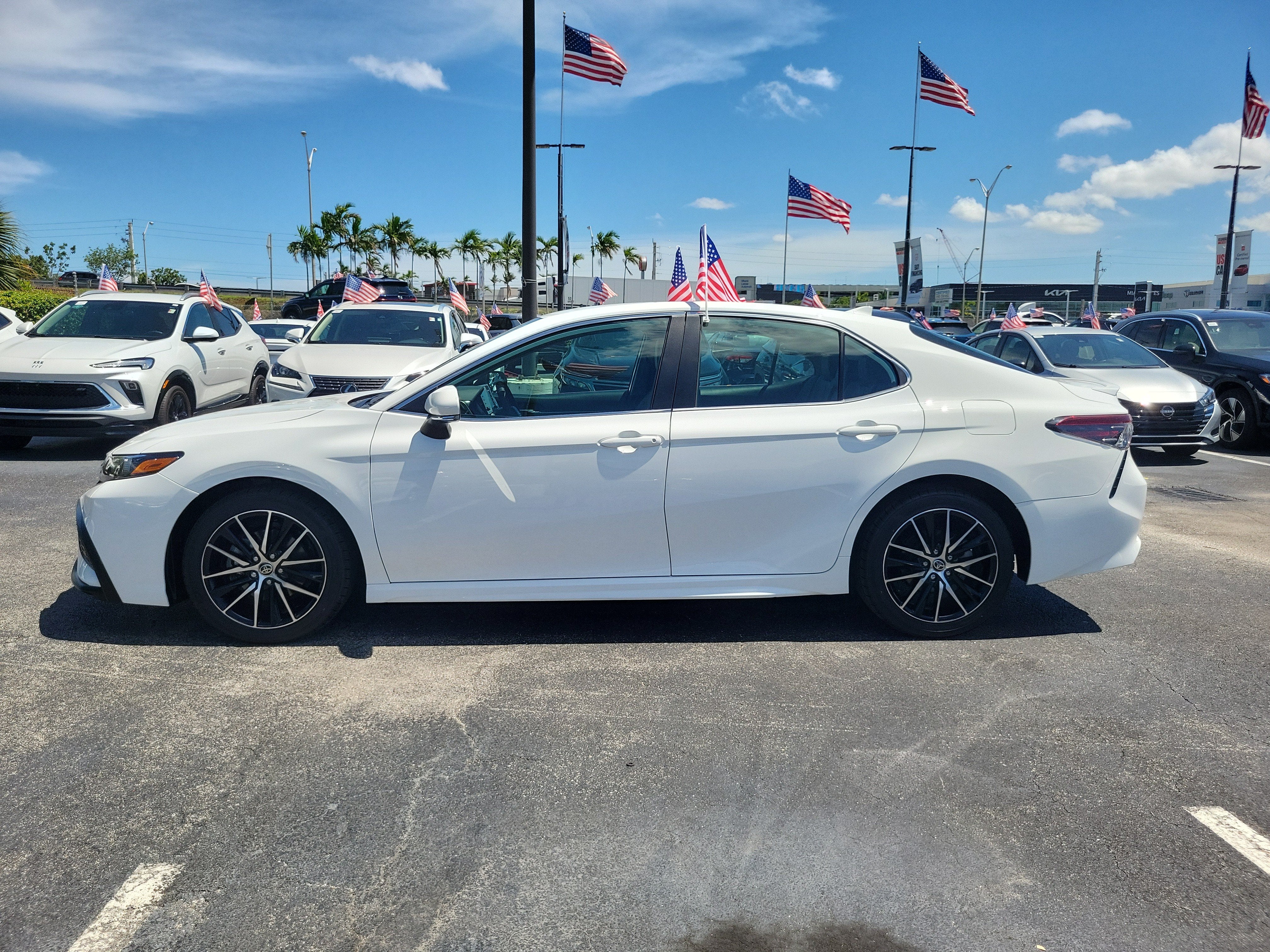 2022 Toyota Camry SE