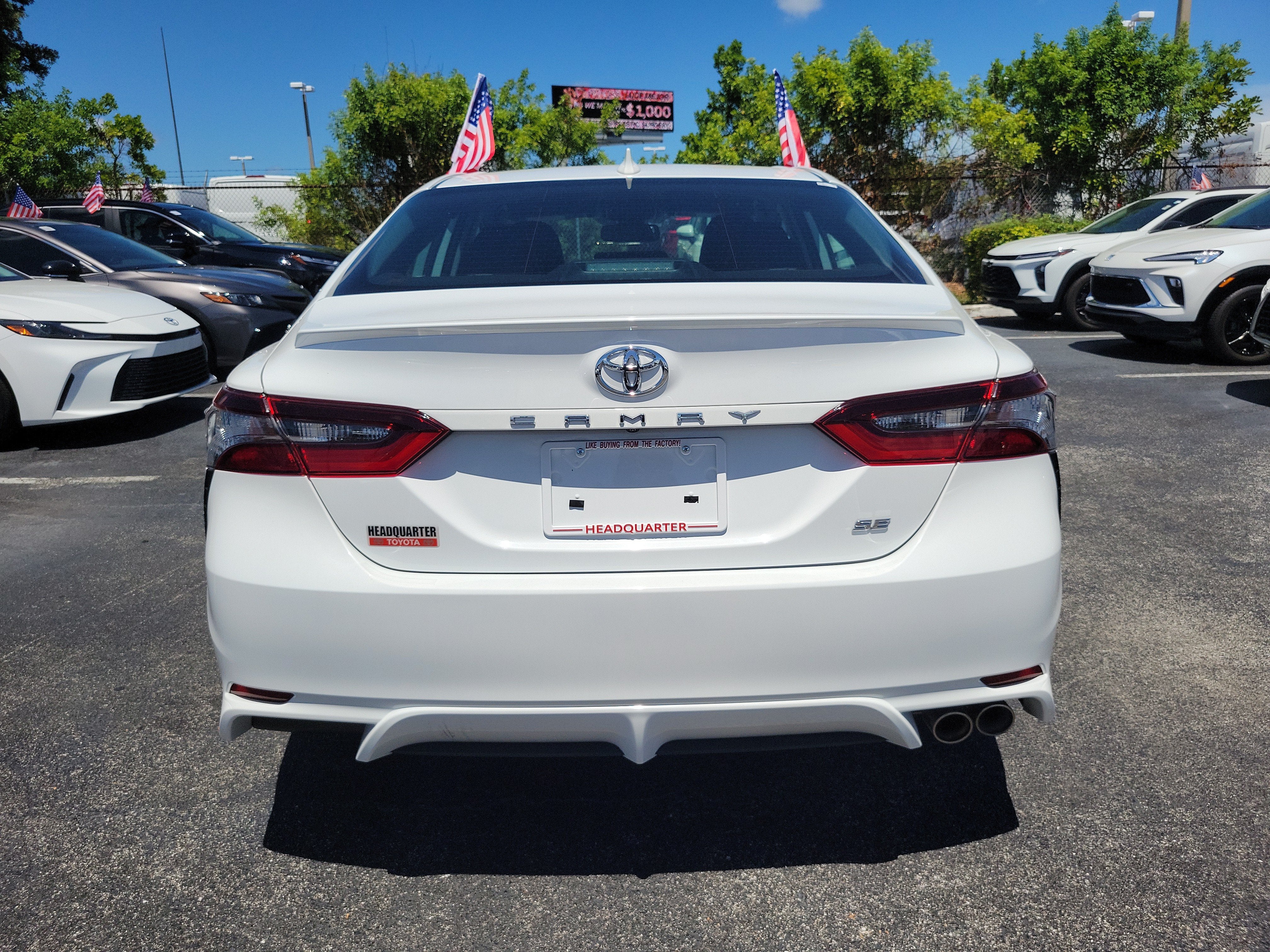 2022 Toyota Camry SE