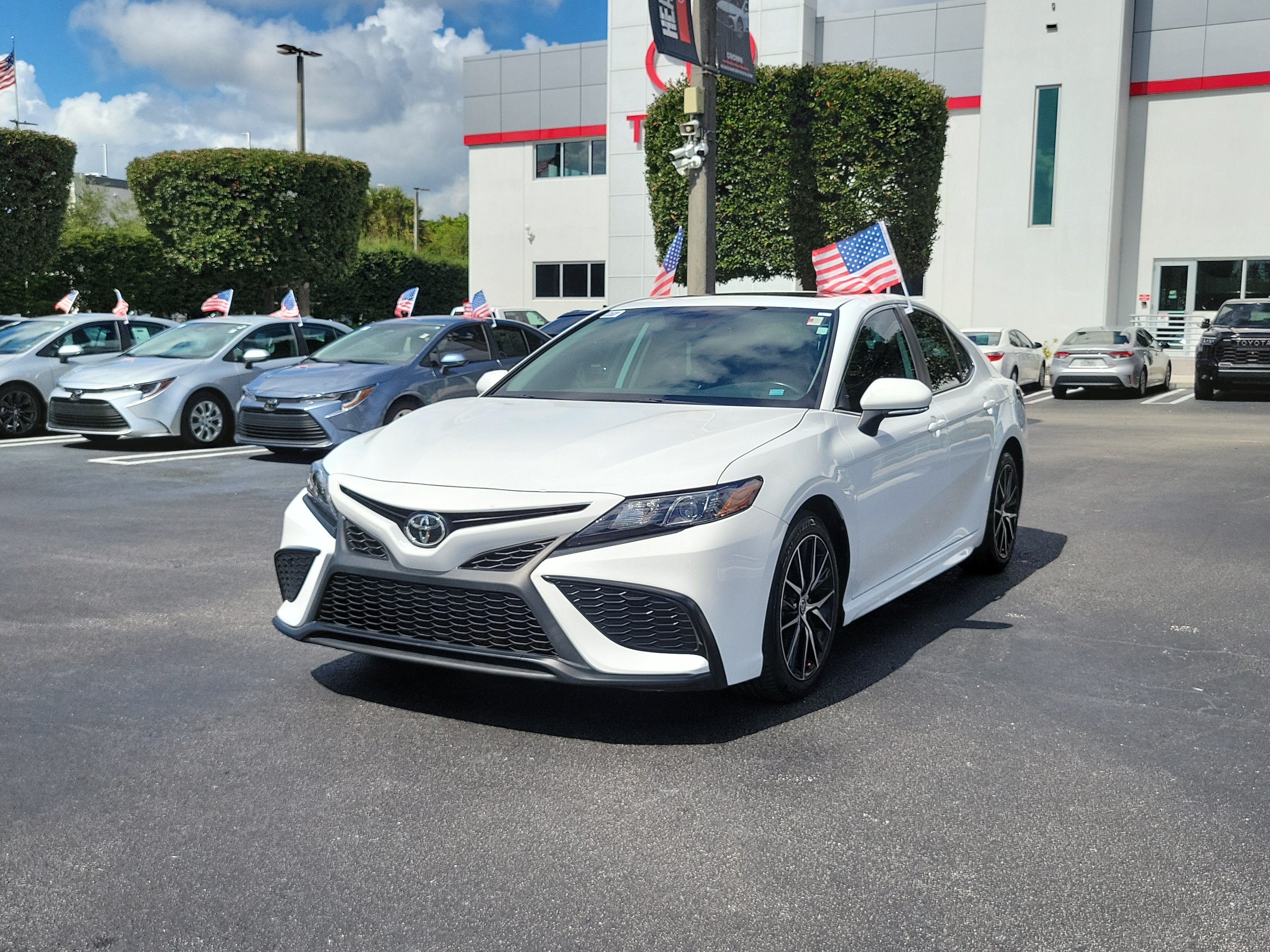 2024 Toyota Camry SE
