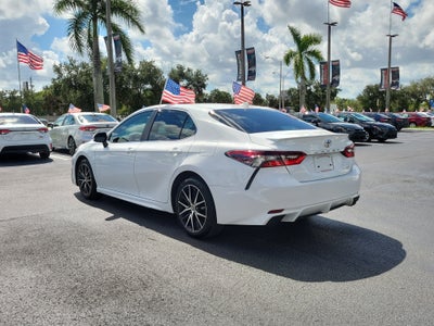 2024 Toyota Camry SE
