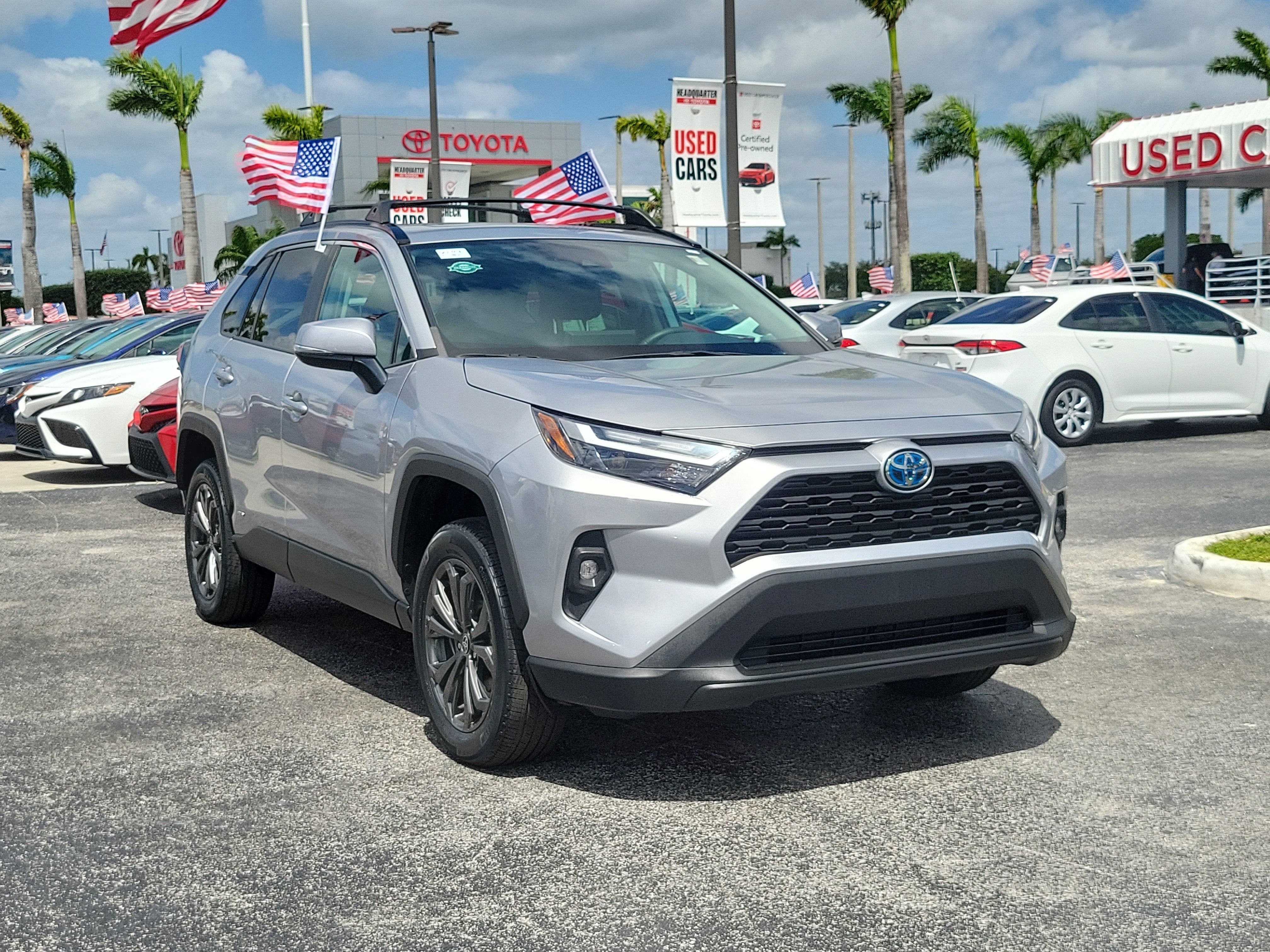 2023 Toyota RAV4 Hybrid XLE Premium