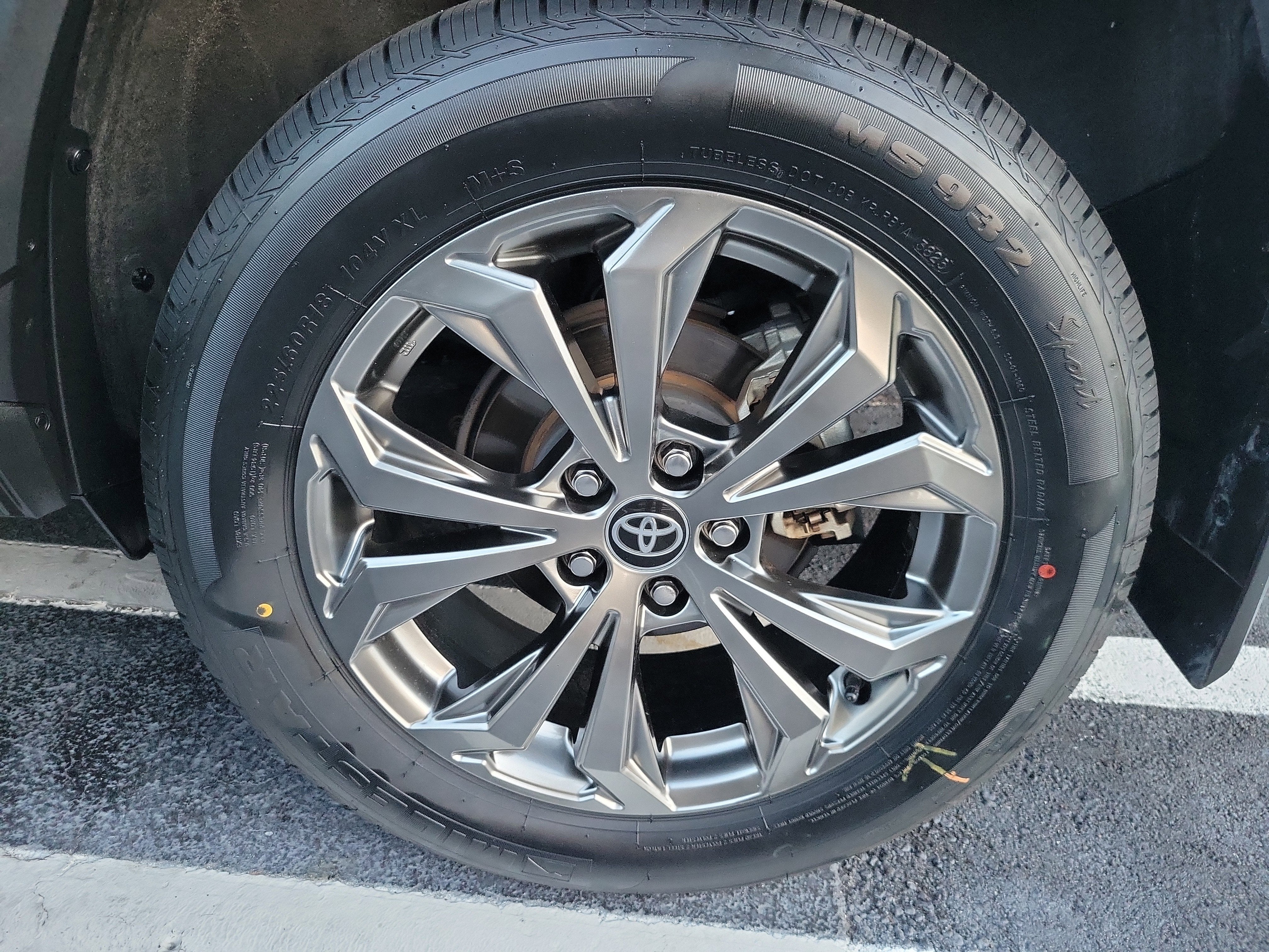 2024 Toyota RAV4 Hybrid XLE Premium