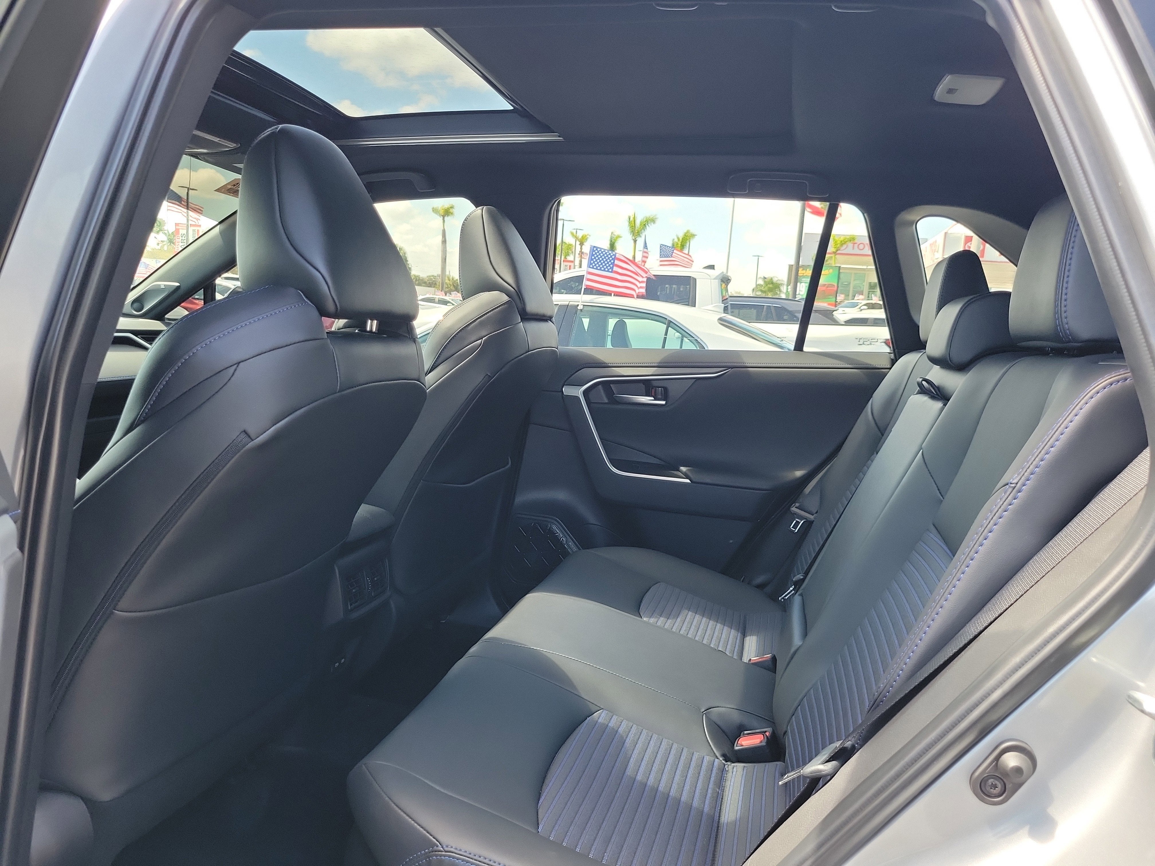 2025 Toyota RAV4 Hybrid XSE