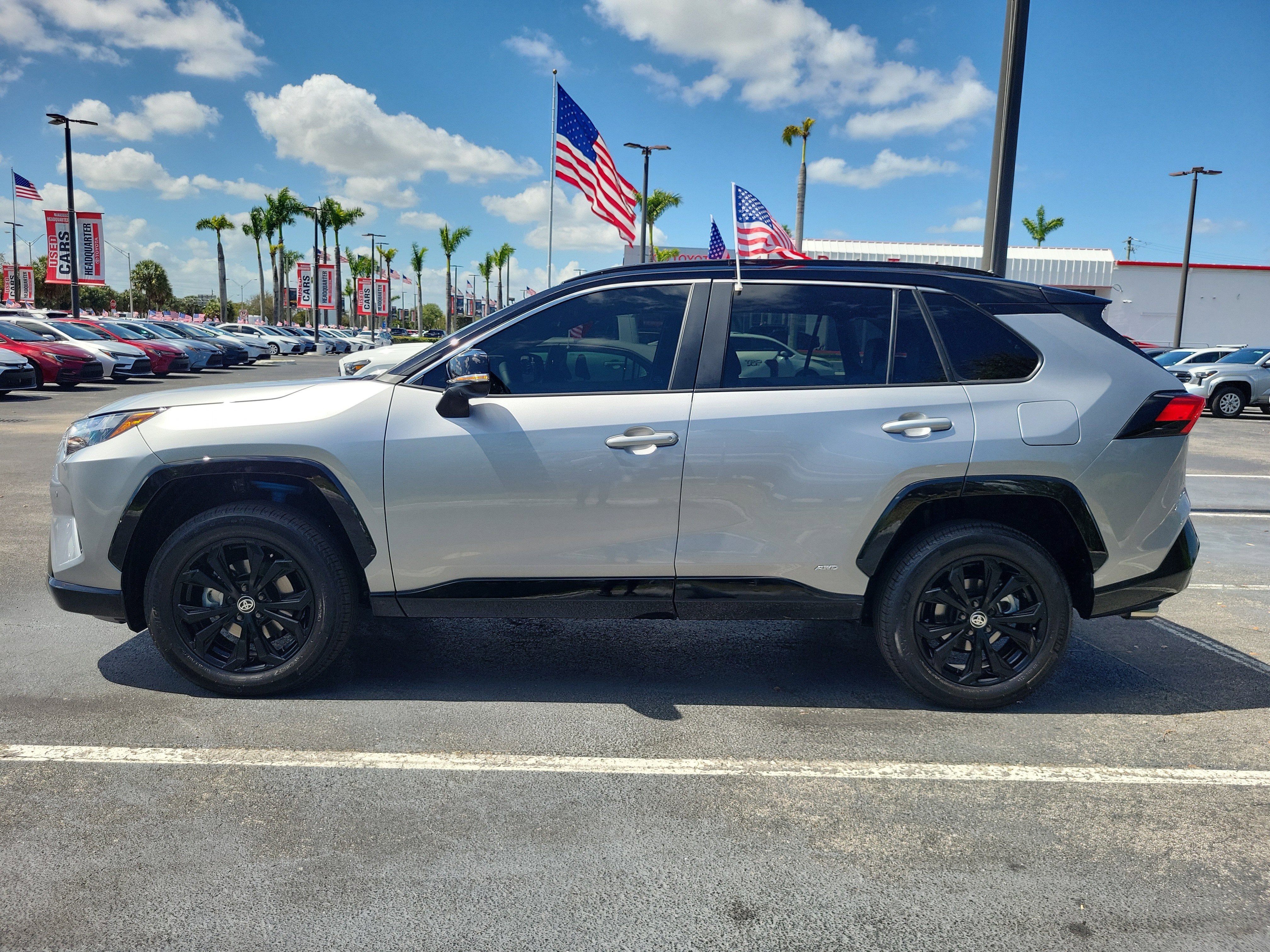 2025 Toyota RAV4 Hybrid XSE