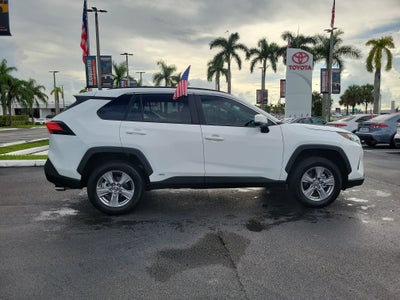 2025 Toyota RAV4 Hybrid XLE