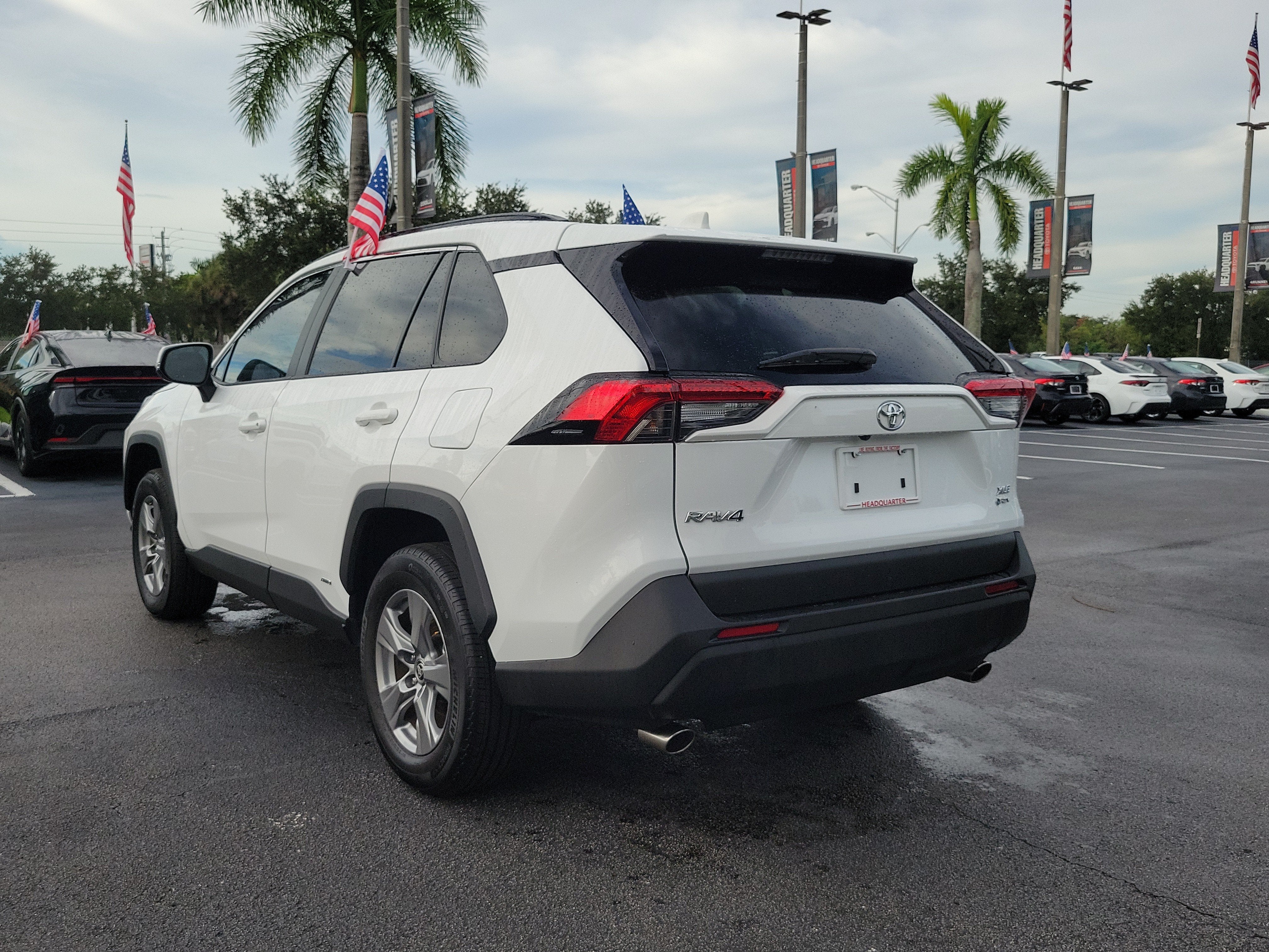 2025 Toyota RAV4 Hybrid XLE