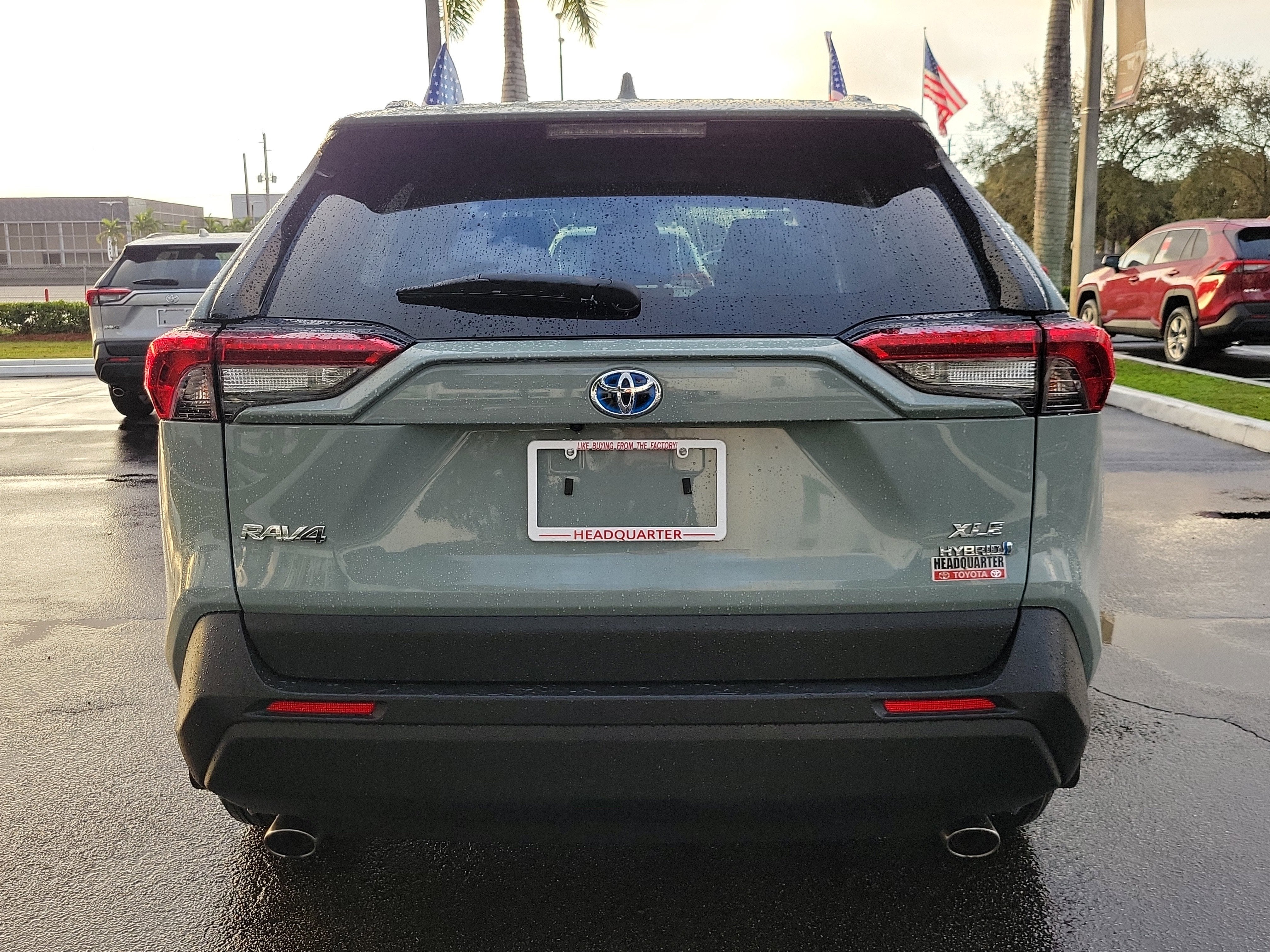 2022 Toyota RAV4 Hybrid XLE