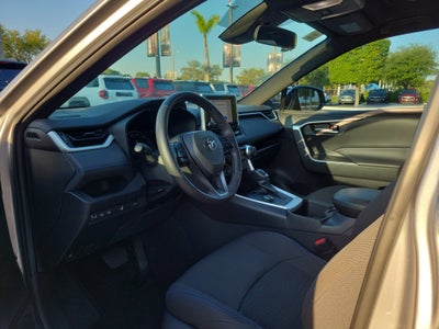 2023 Toyota RAV4 Hybrid SE