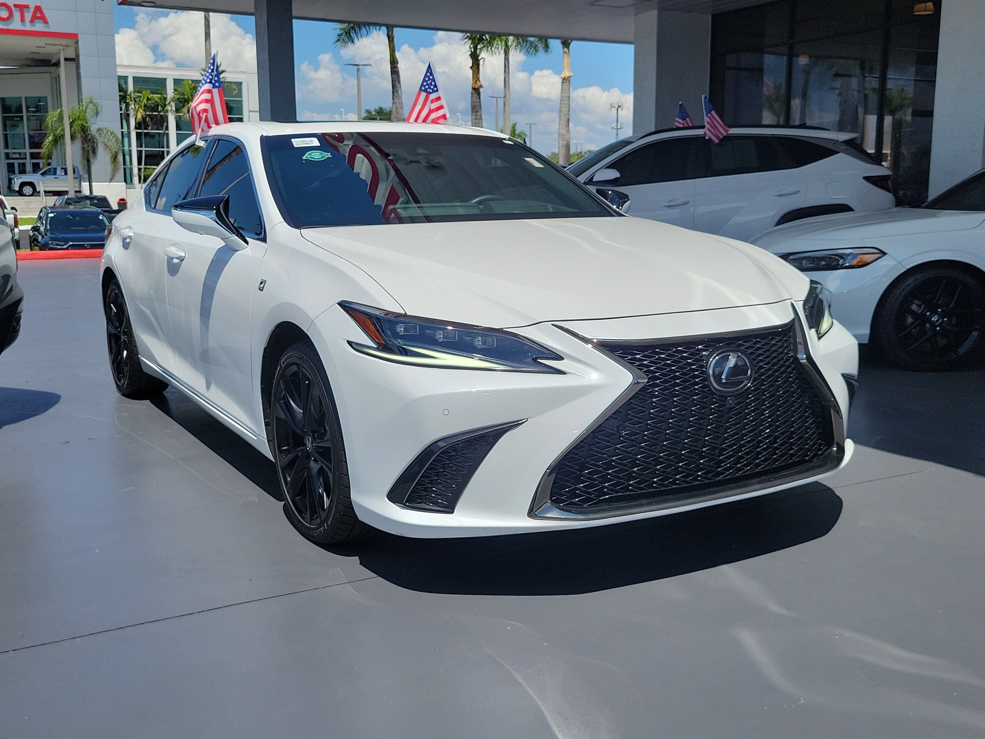 2024 Lexus ES ES 350 F SPORT Handling
