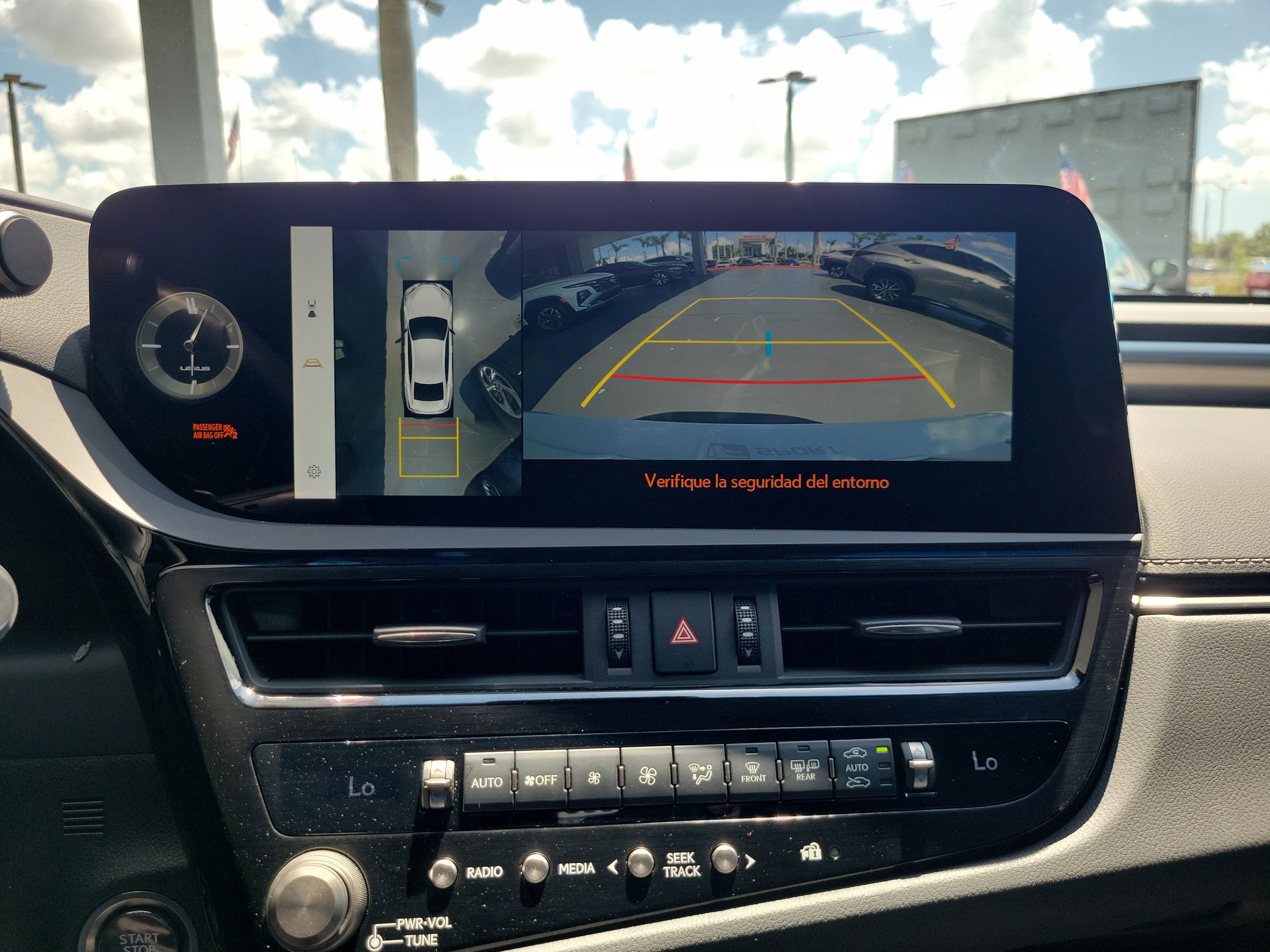 2024 Lexus ES ES 350 F SPORT Handling