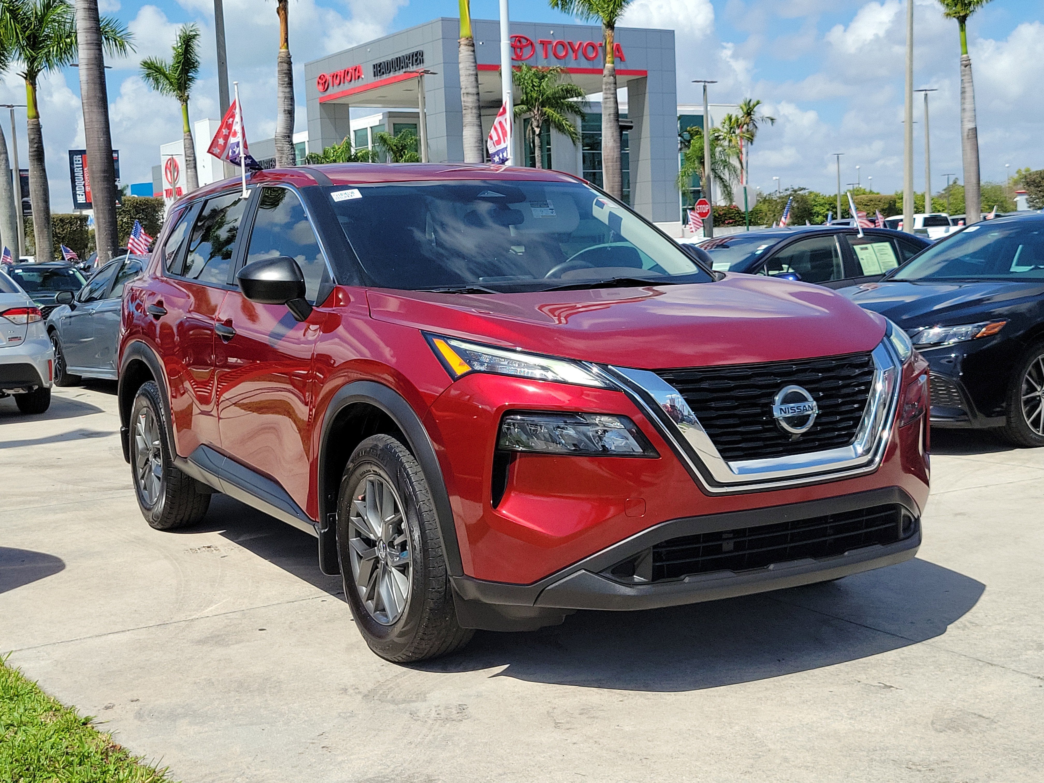 Used 2021 Nissan Rogue S with VIN 5N1AT3AA5MC740423 for sale in Hialeah, FL