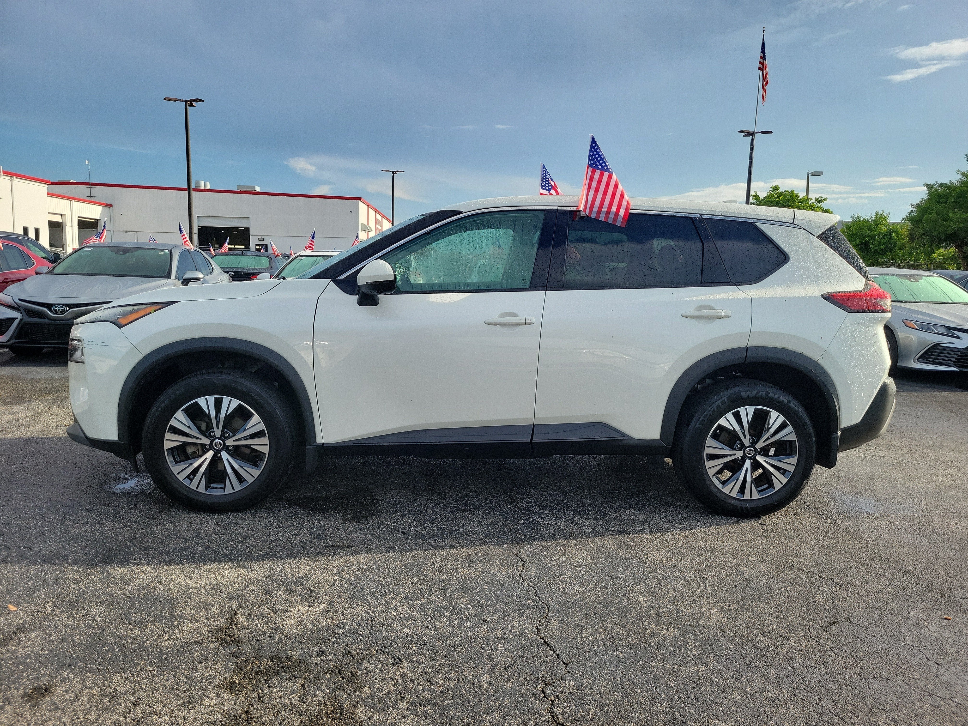 2021 Nissan Rogue SV