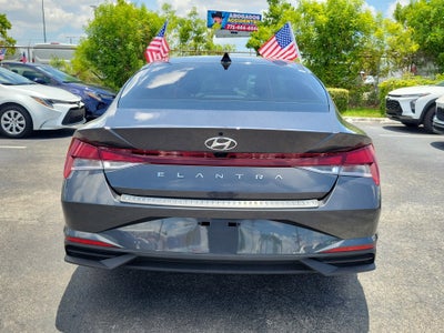 2023 Hyundai Elantra SEL