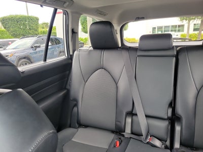 2024 Toyota Grand Highlander Base