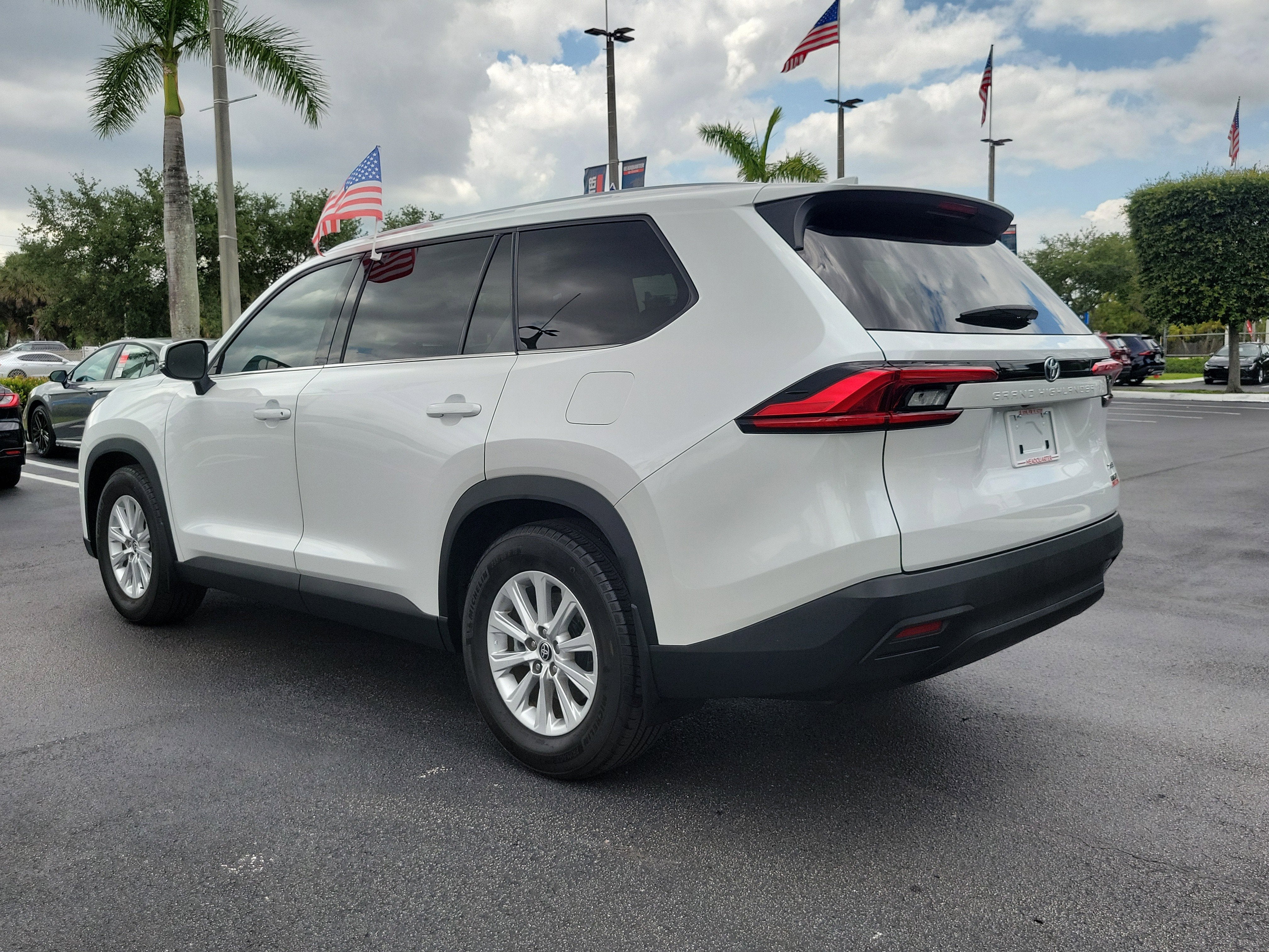 2024 Toyota Grand Highlander Base