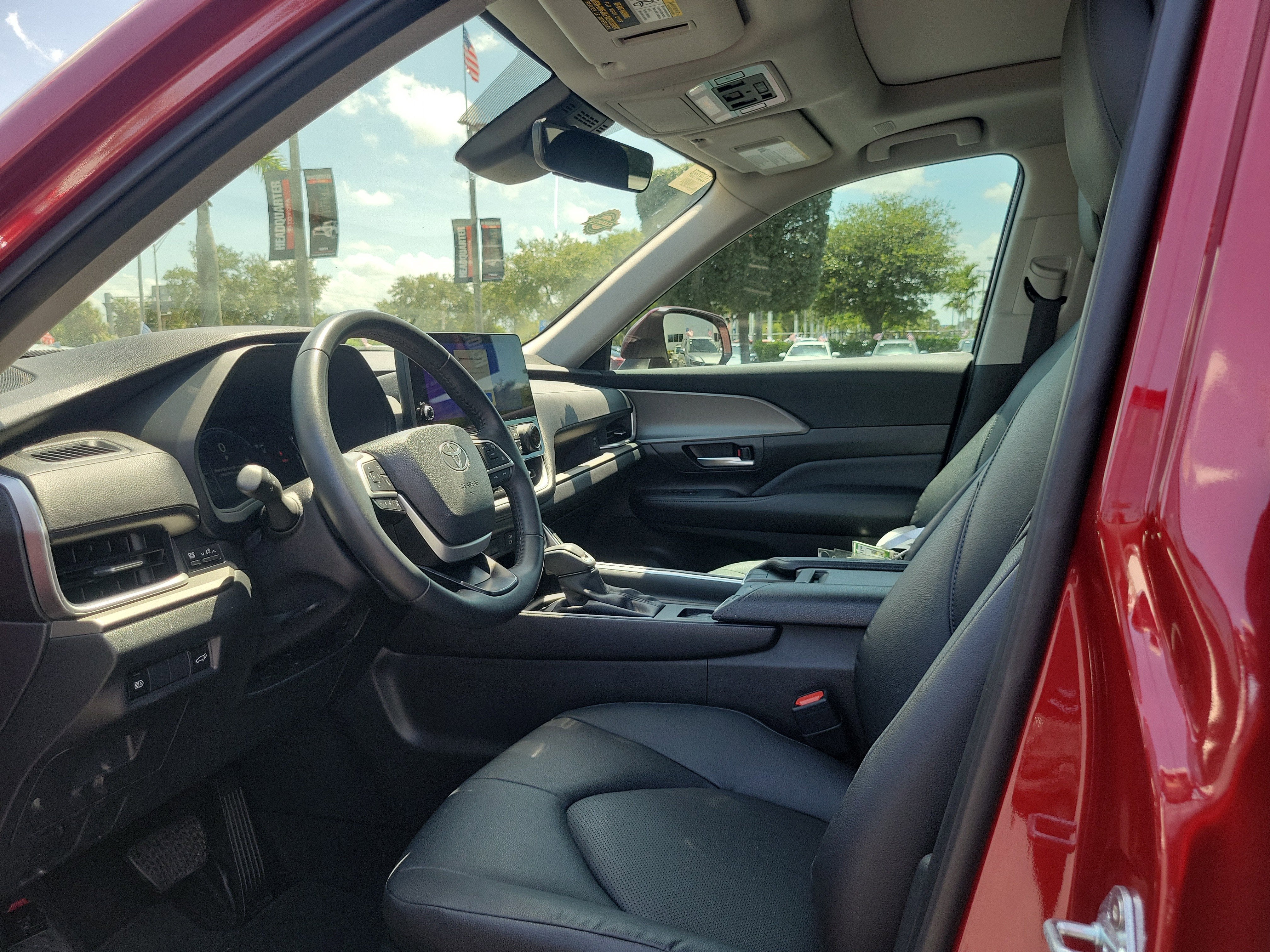 2025 Toyota Grand Highlander LE
